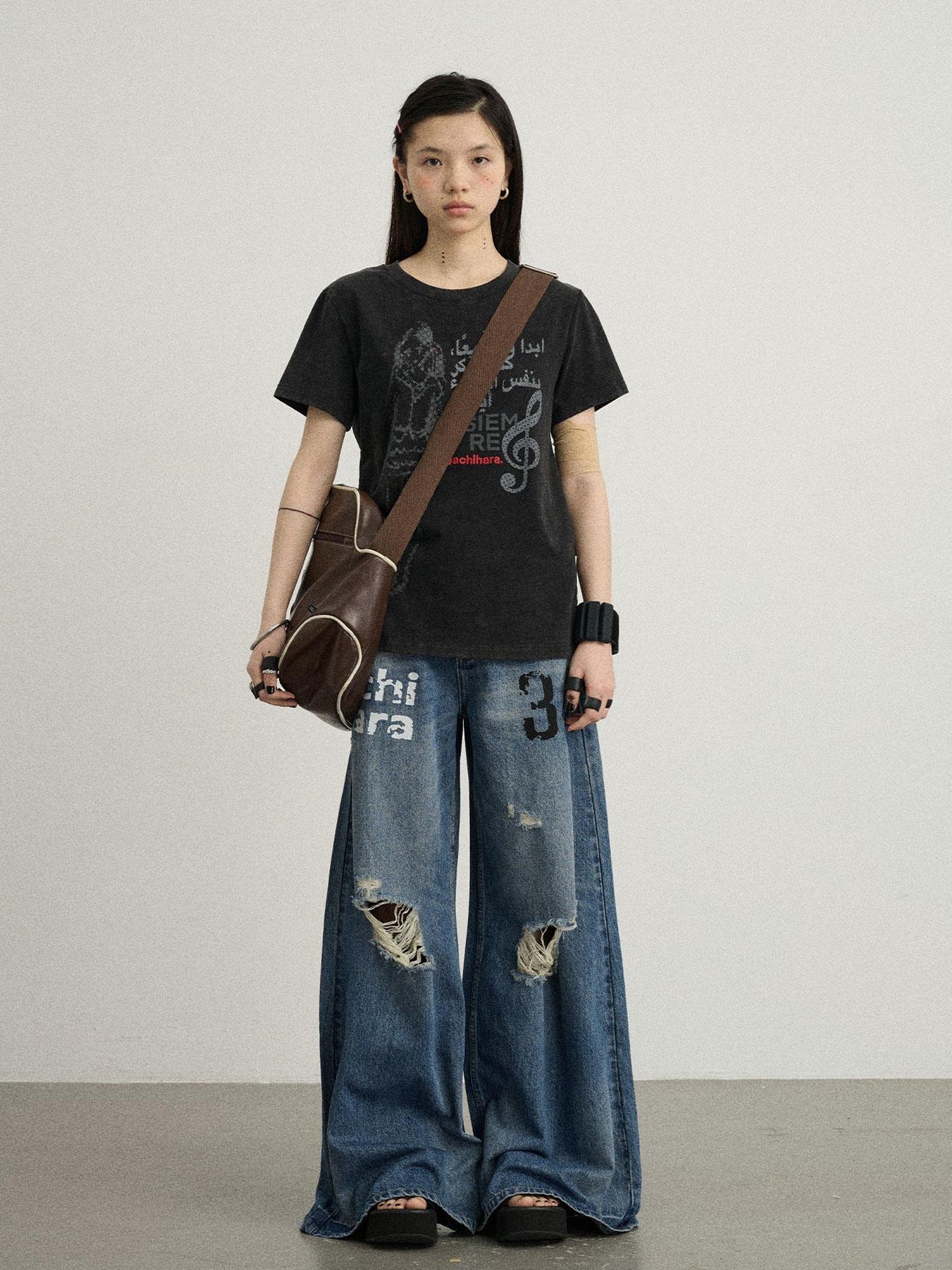 Achihara Vintage Music Radio Tee