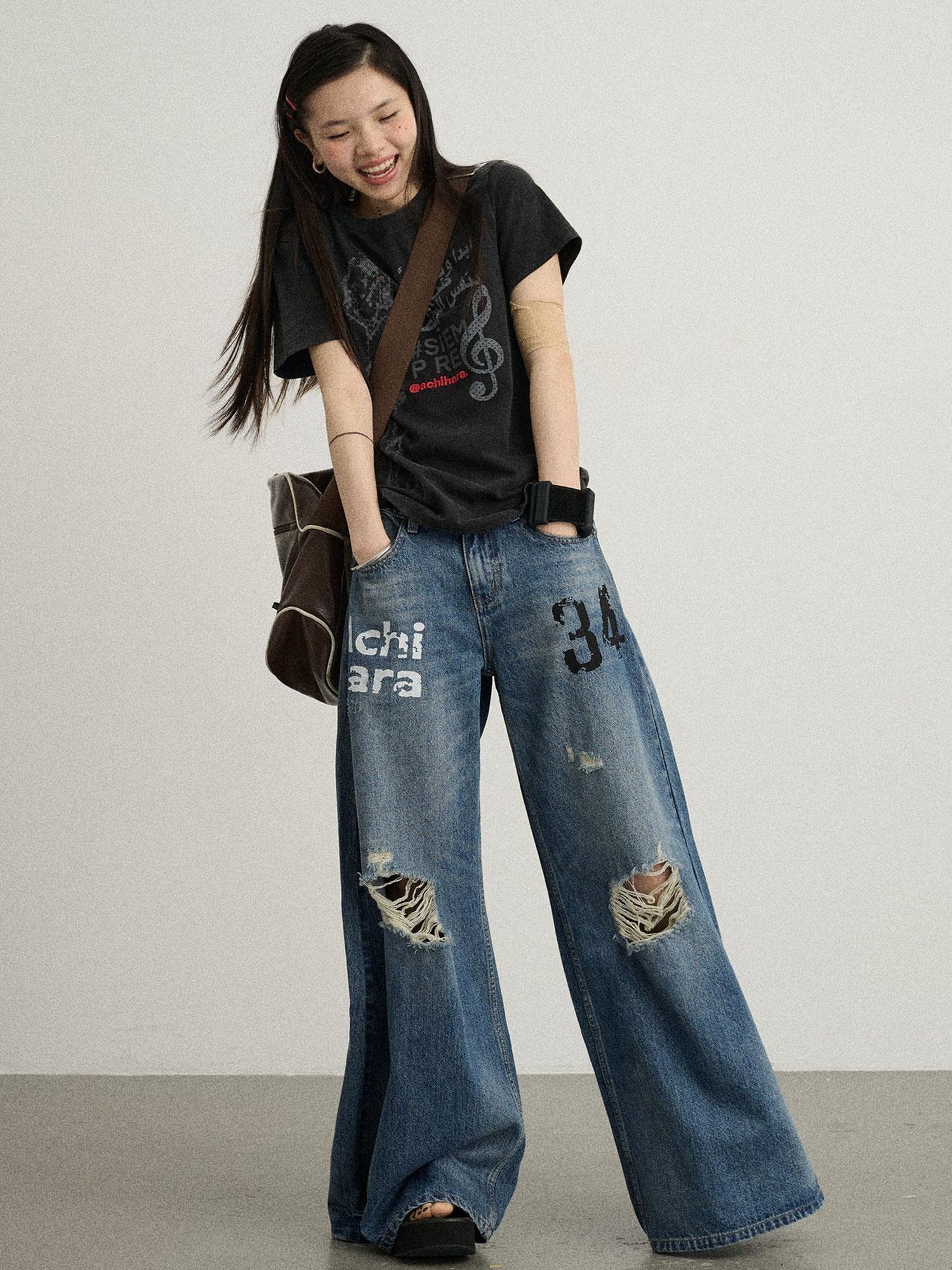 Achihara Vintage Music Radio Tee