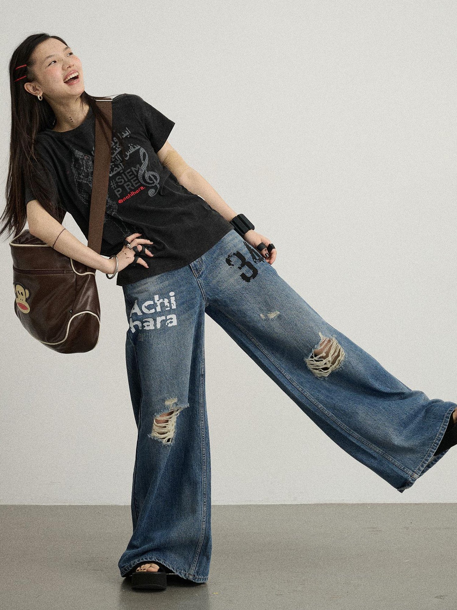 Achihara Vintage Music Radio Tee