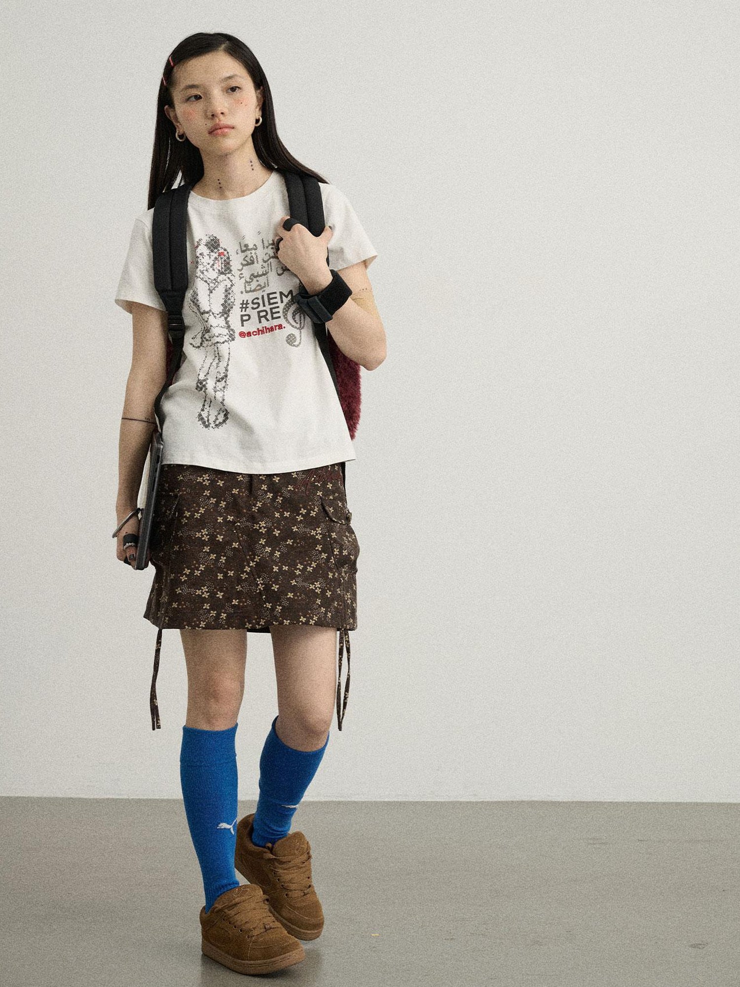 Achihara Vintage Music Radio Tee