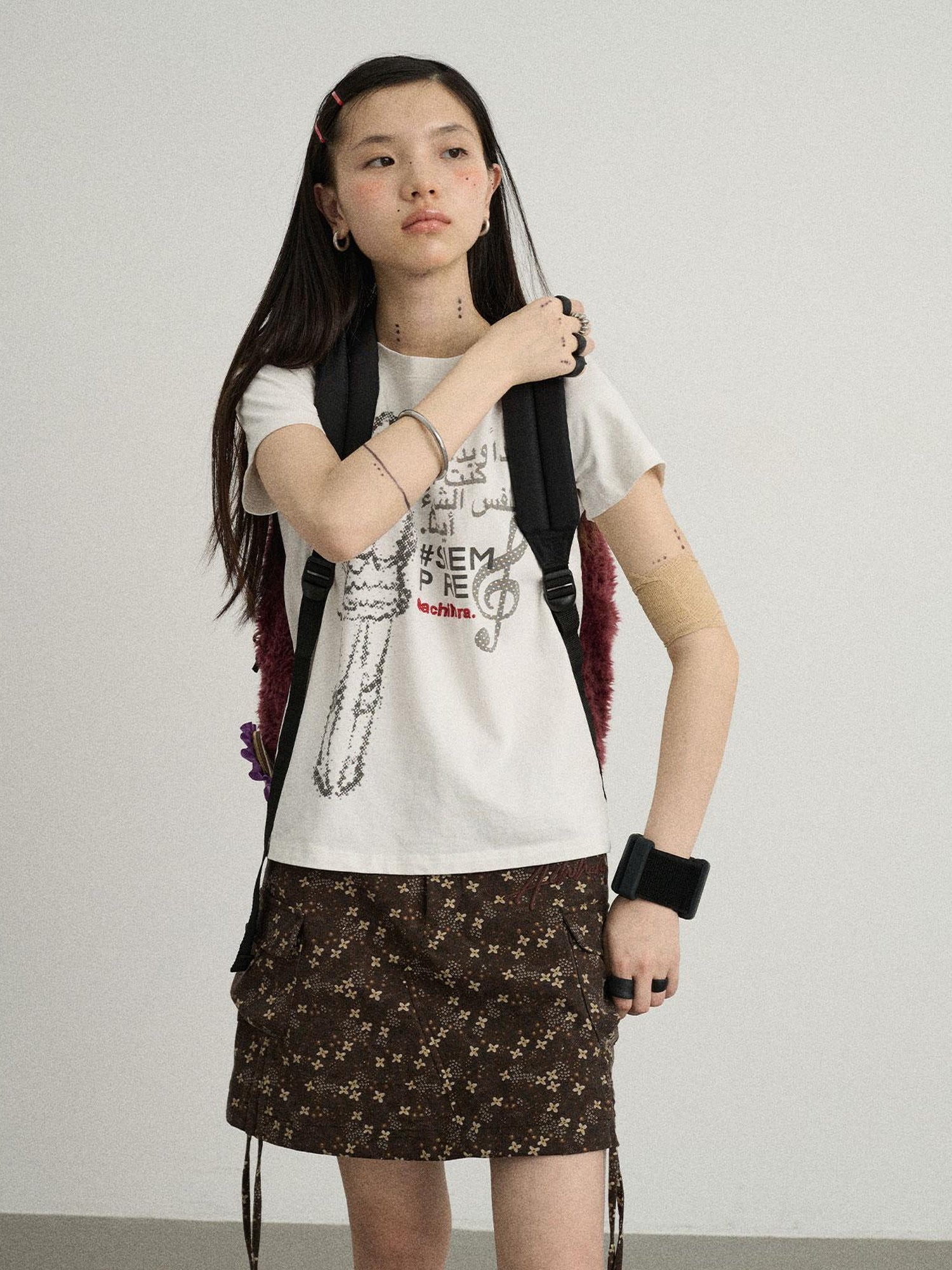Achihara Vintage Music Radio Tee