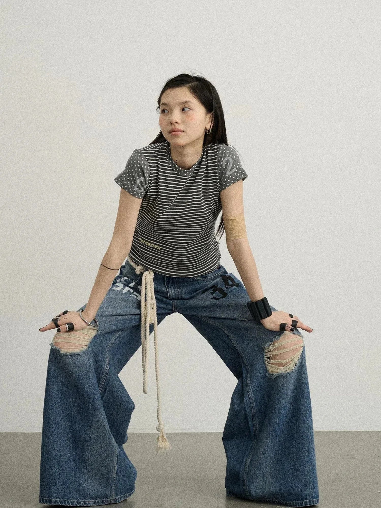 Vintage Washed Wide Leg Jeans With Distressed Details