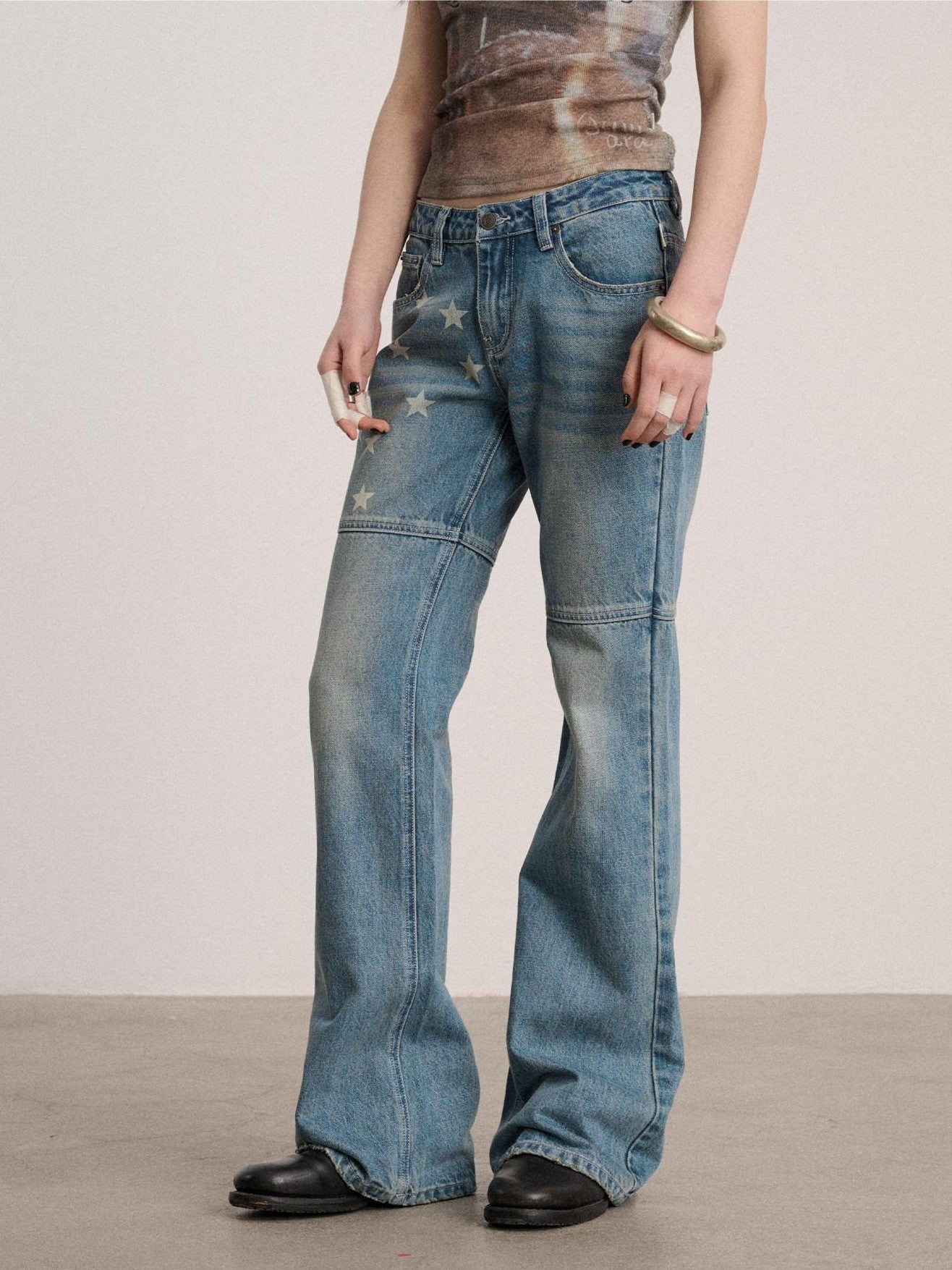 Achihara Washed Blue Star Detail Natural Waist Non Stretch Women Denim Straight Jeans