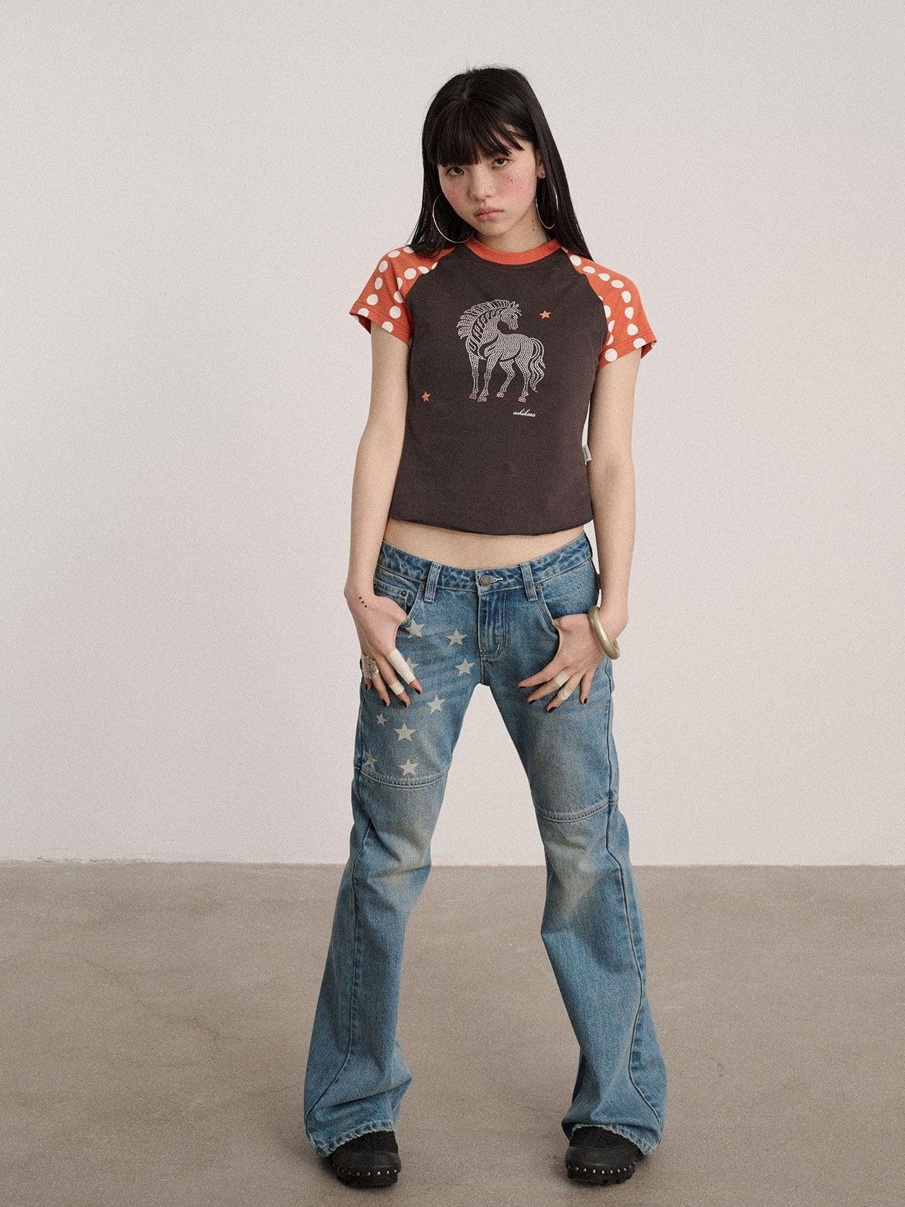 Achihara Washed Blue Star Detail Natural Waist Non Stretch Women Denim Straight Jeans