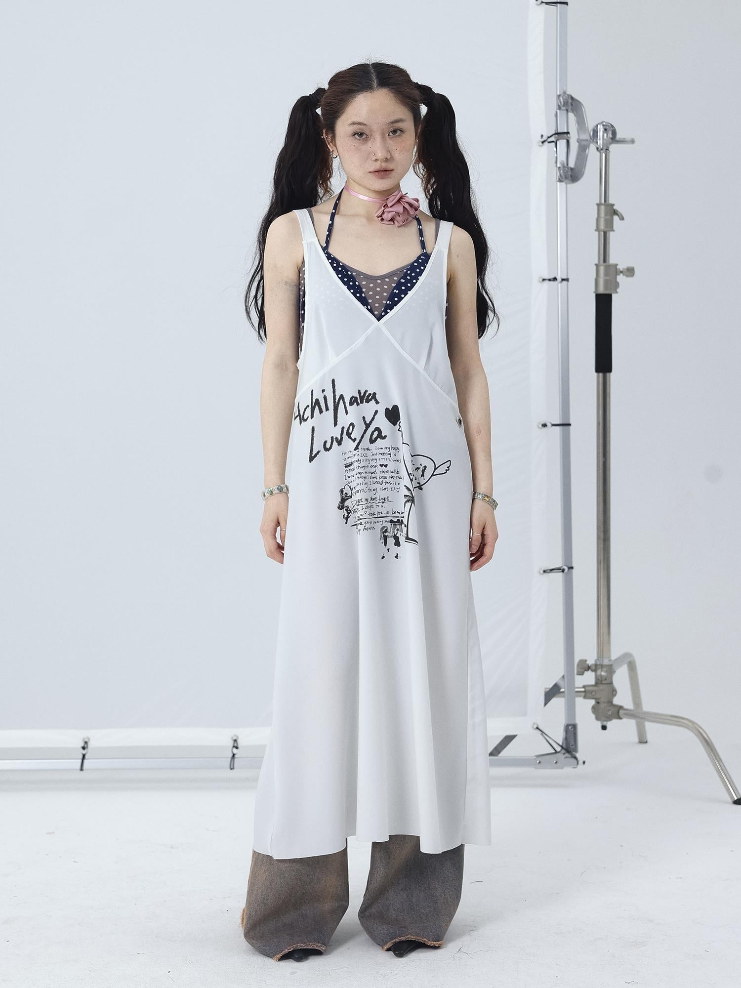 Achihara White Floral Print V-Neck Slip Dress Loose Fit Midi