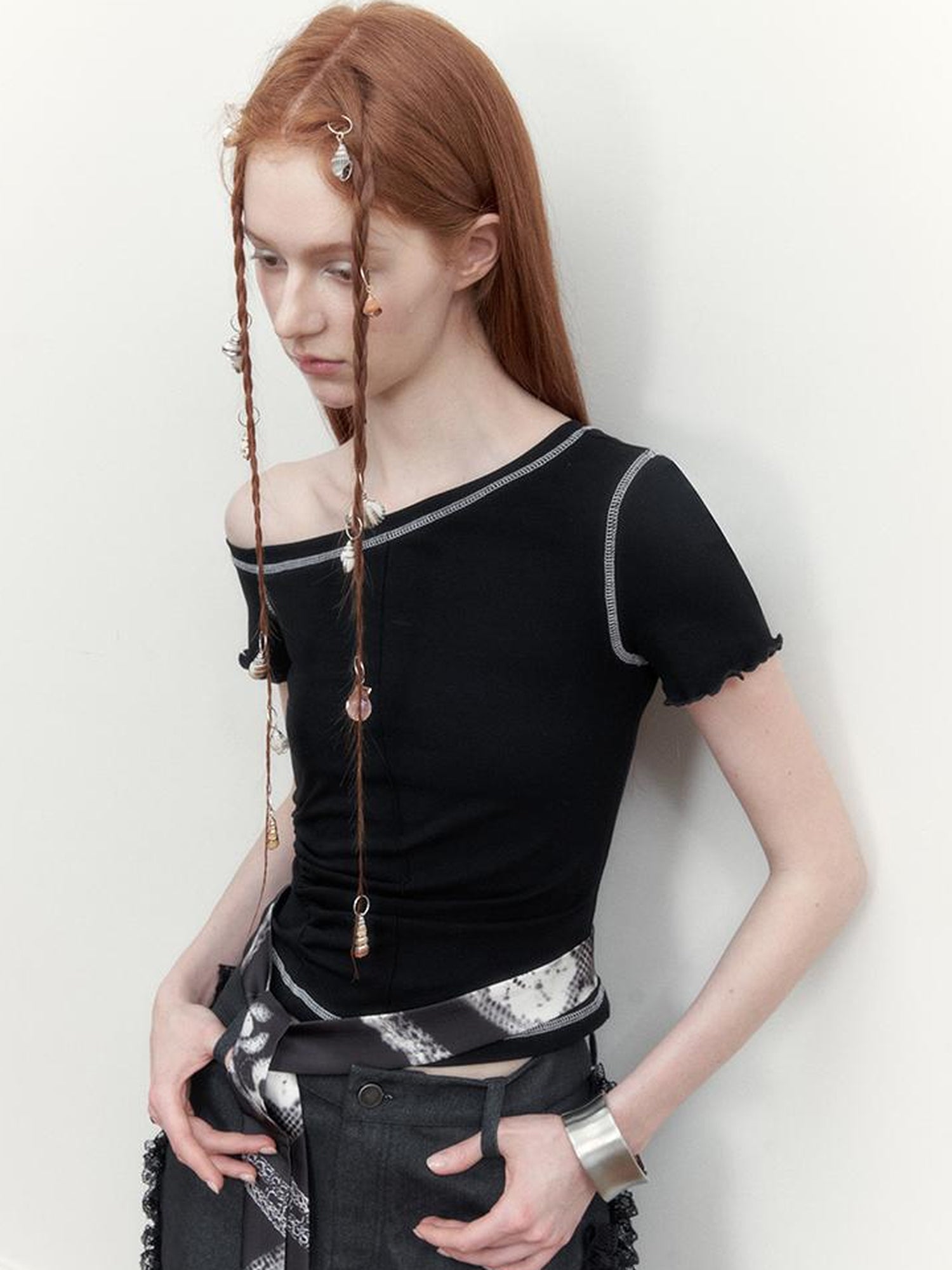AnnoMundi Asymmetric Floral Hem T Shirt