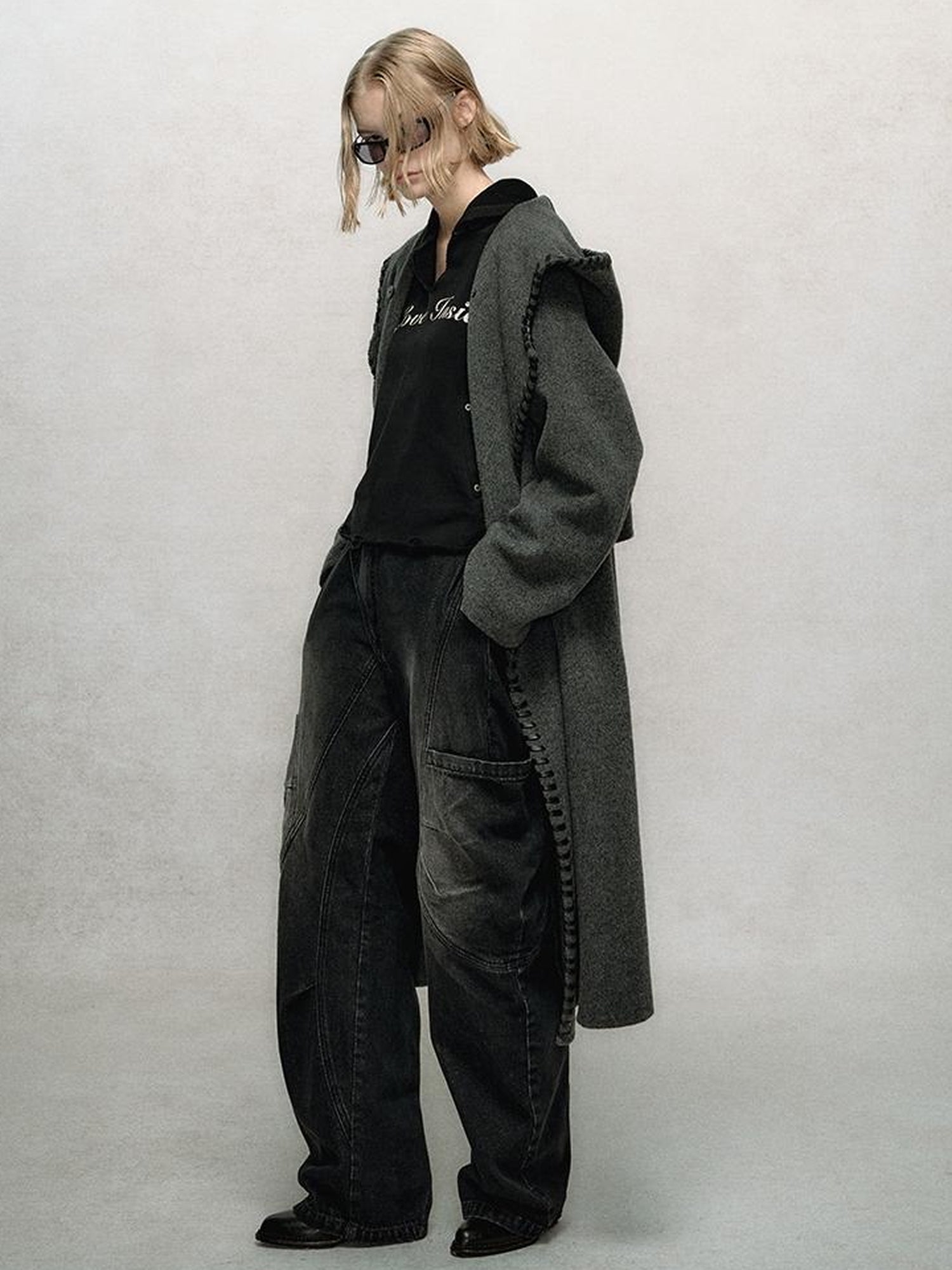 AnnoMundi Asymmetric Plaquet Cargo Wide Leg Jeans