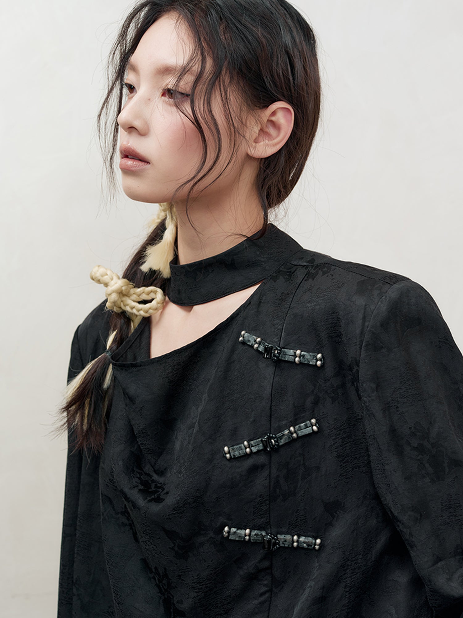 AnnoMundi Braided Knot Textured V-Neck Shirt With Beaded Closures