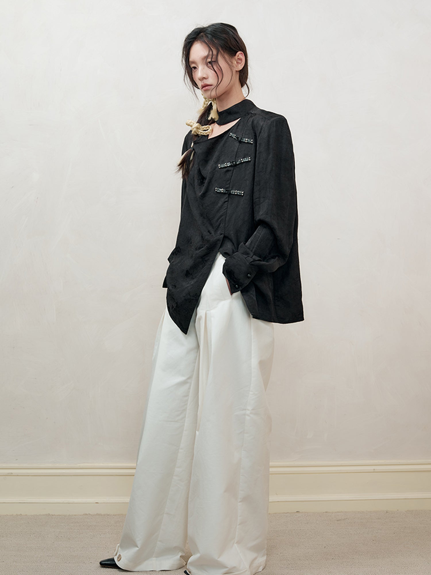 AnnoMundi Braided Knot Textured V-Neck Shirt With Beaded Closures