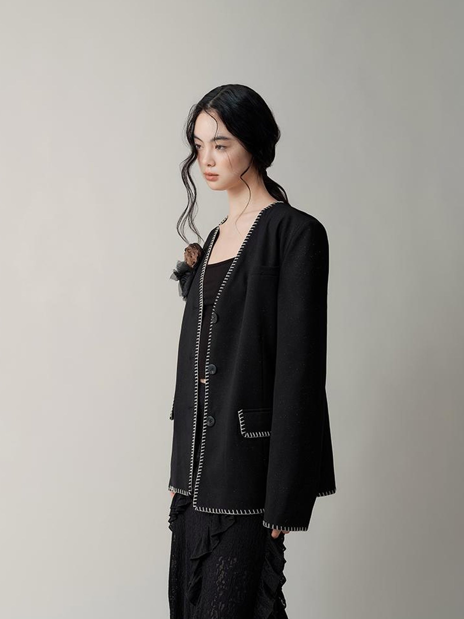 AnnoMundi Broken Rose V Neck Blazer