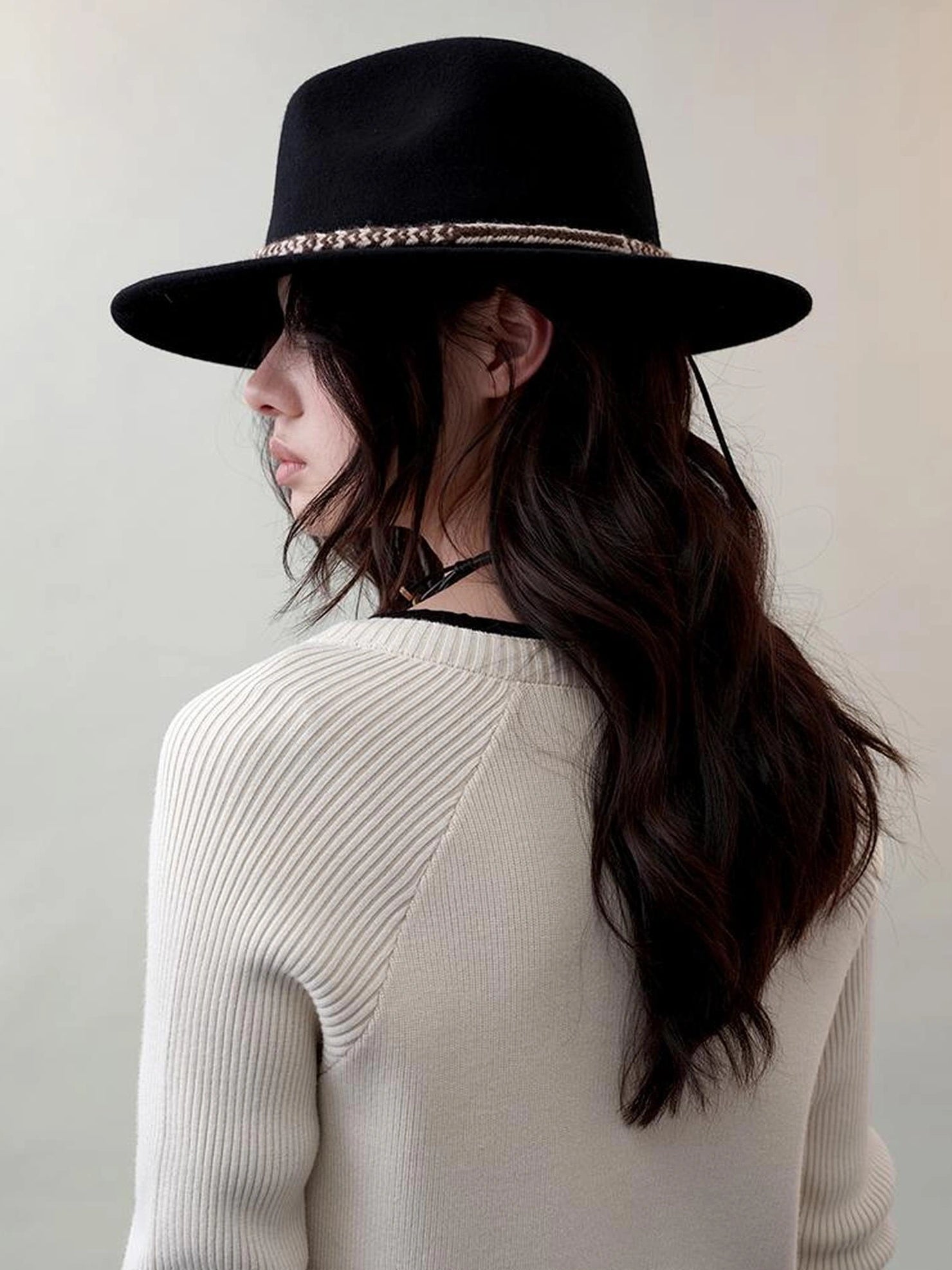 AnnoMundi Cashmere Wool Classic Black White Ladies Hat Hat