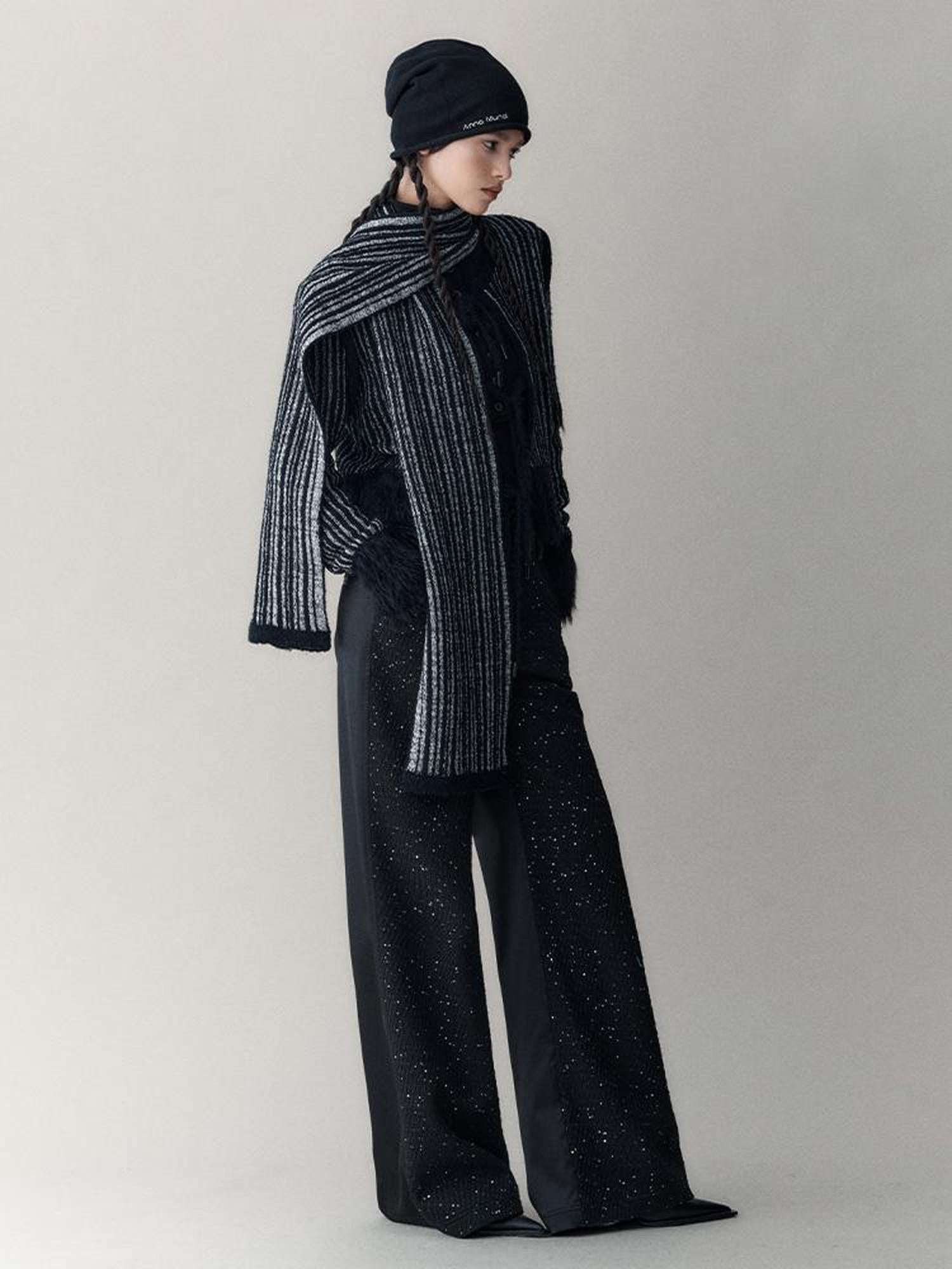 AnnoMundi Classic Black And White Stripe Air Layer Jacquard Skin Friendly Scarf