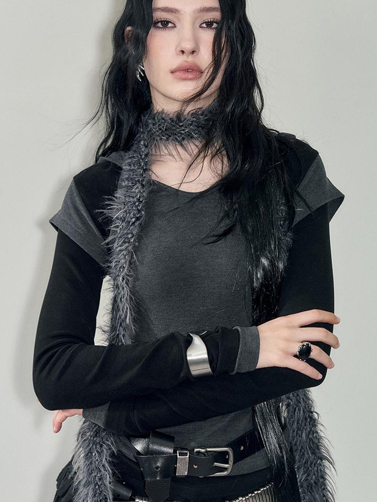 AnnoMundi Colorblock U Neck Hooded Knit Top