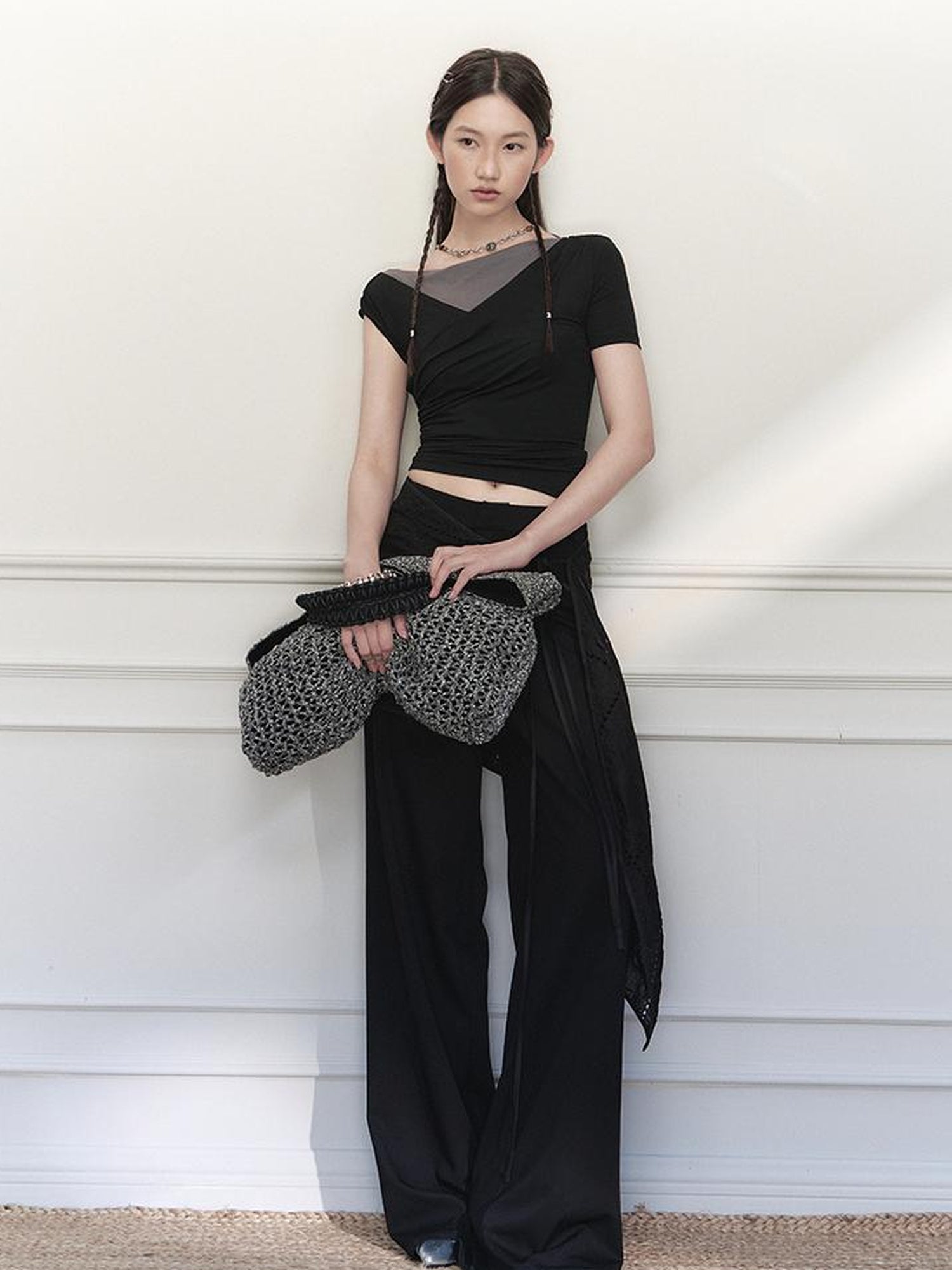 AnnoMundi Cropped Twist Hem Tee