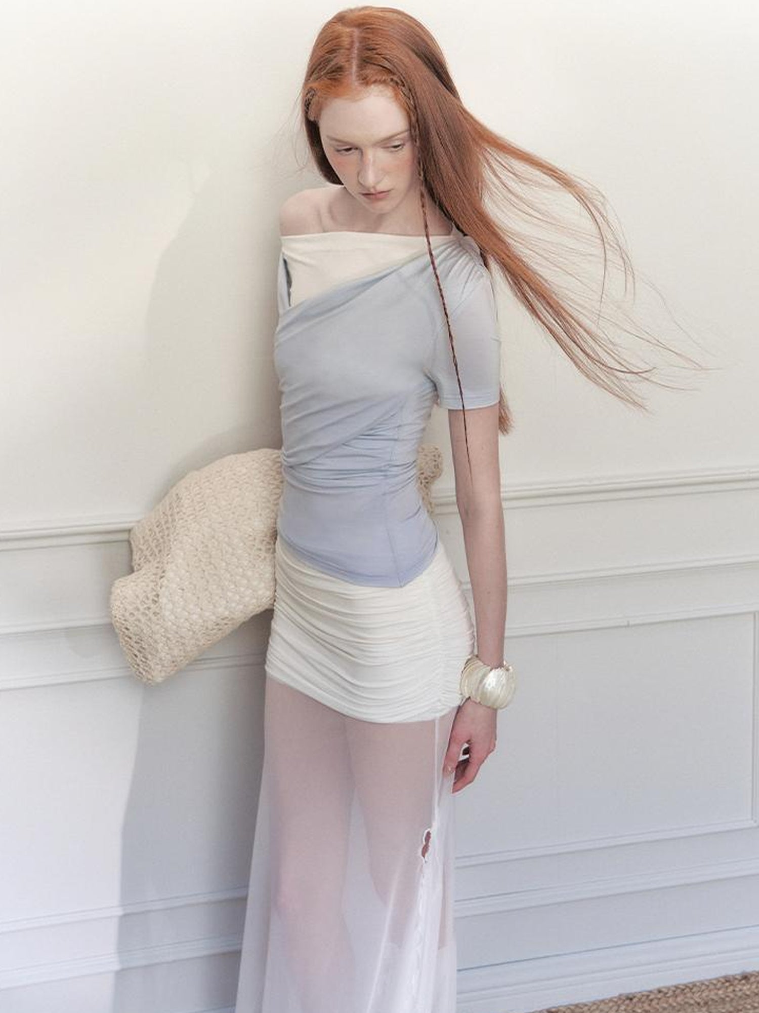 AnnoMundi Cropped Twist Hem Tee