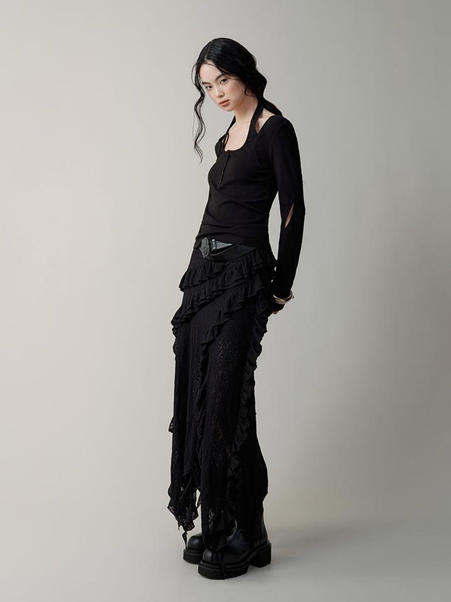 AnnoMundi Crossover Halter Neck Ribbed Knit Top