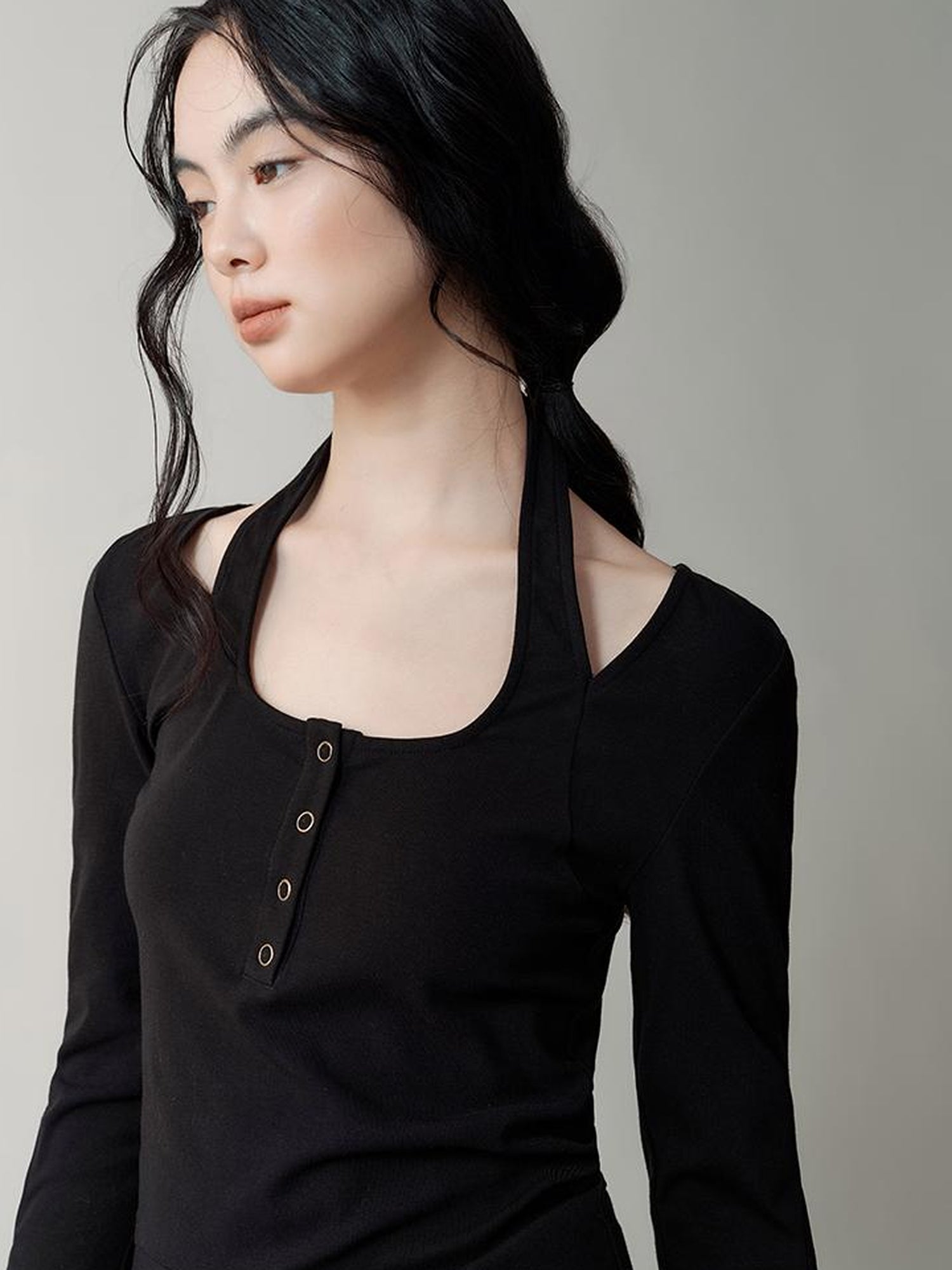 AnnoMundi Crossover Halter Neck Ribbed Knit Top