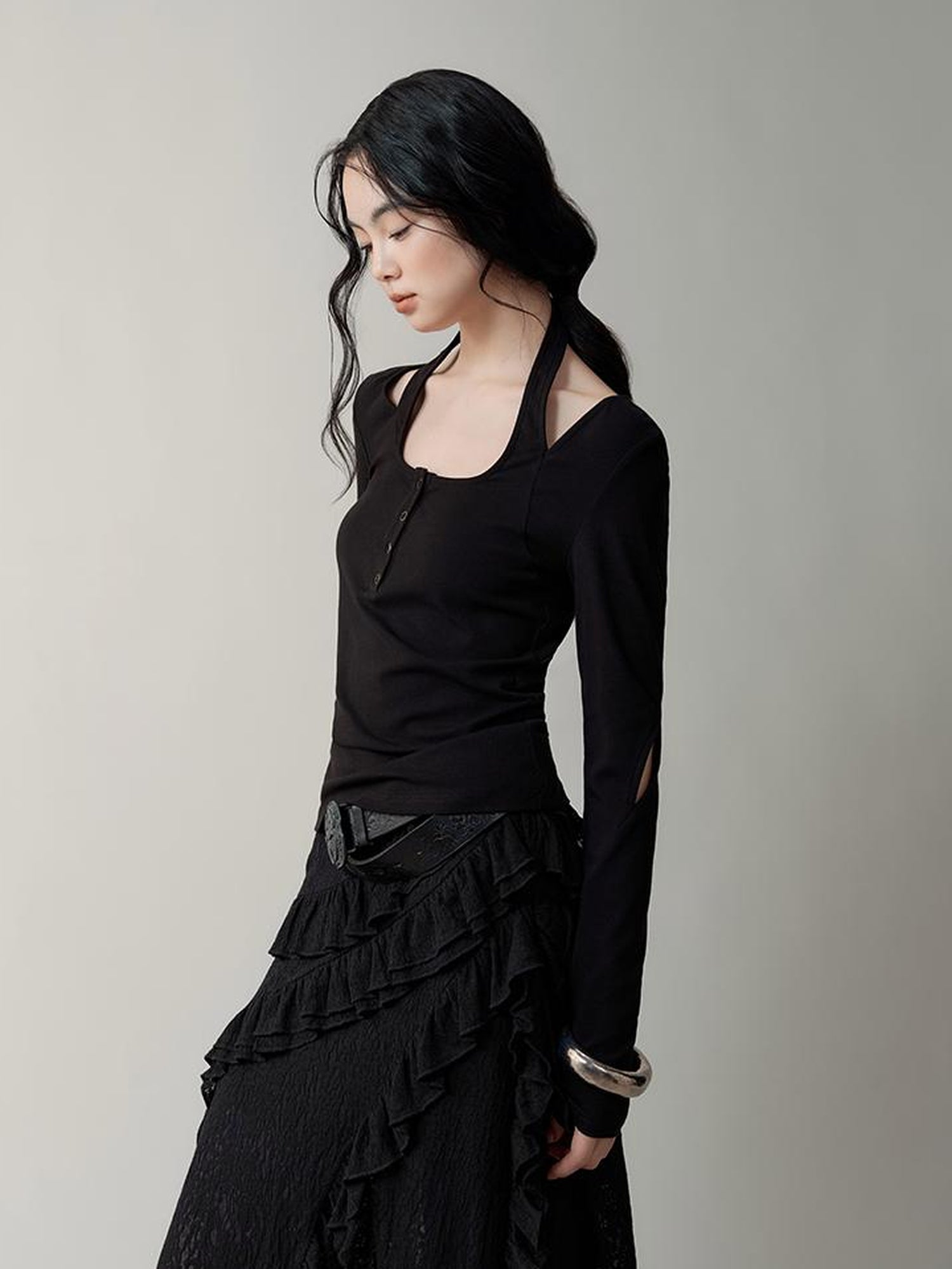 AnnoMundi Crossover Halter Neck Ribbed Knit Top