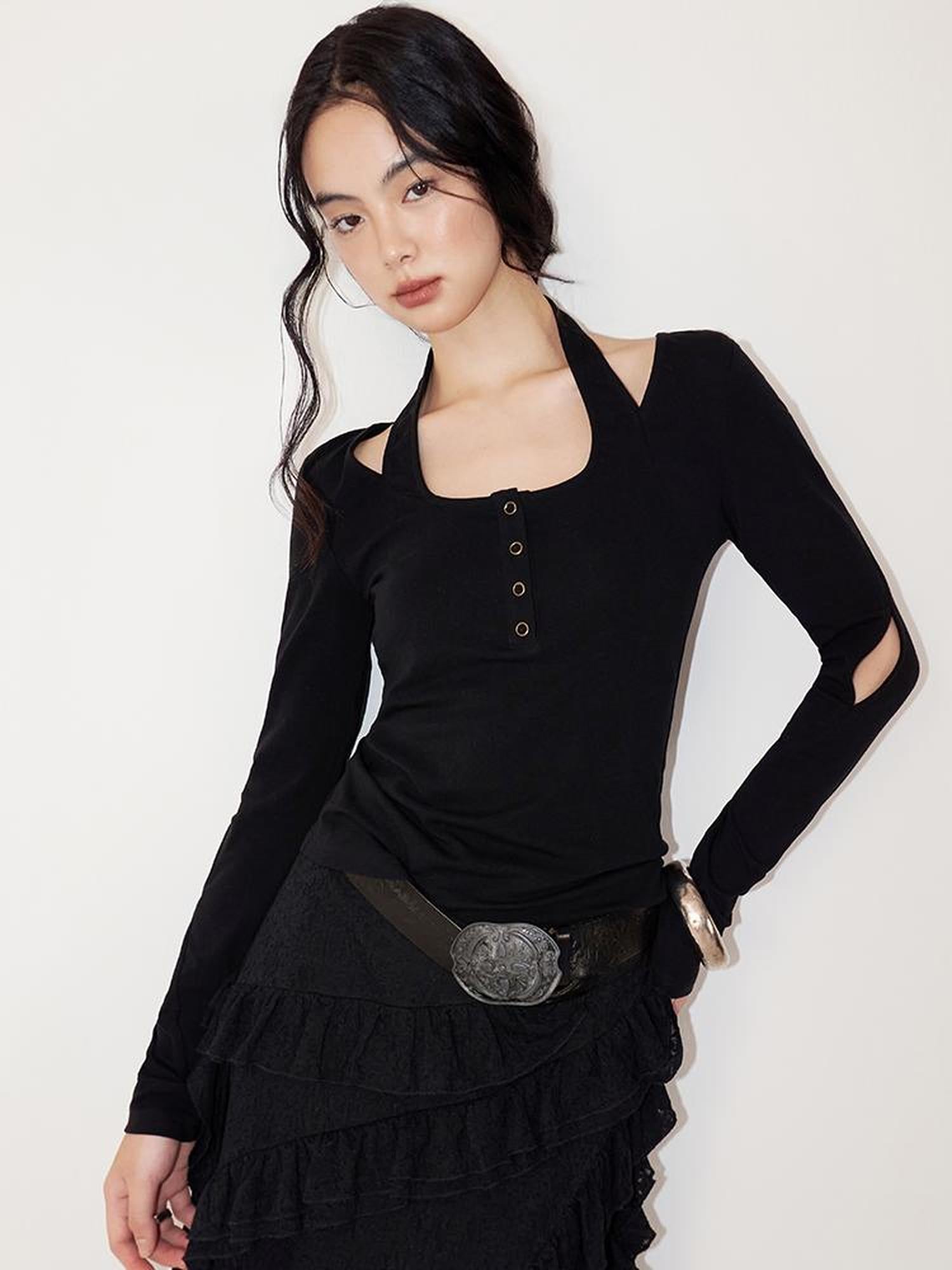 AnnoMundi Crossover Halter Neck Ribbed Knit Top