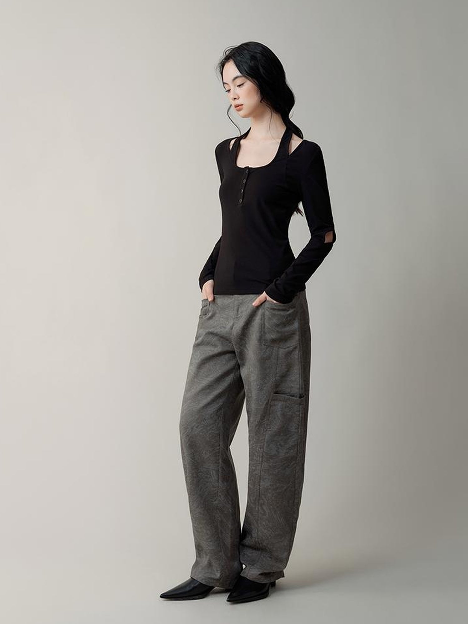 AnnoMundi Crossover Halter Neck Ribbed Knit Top