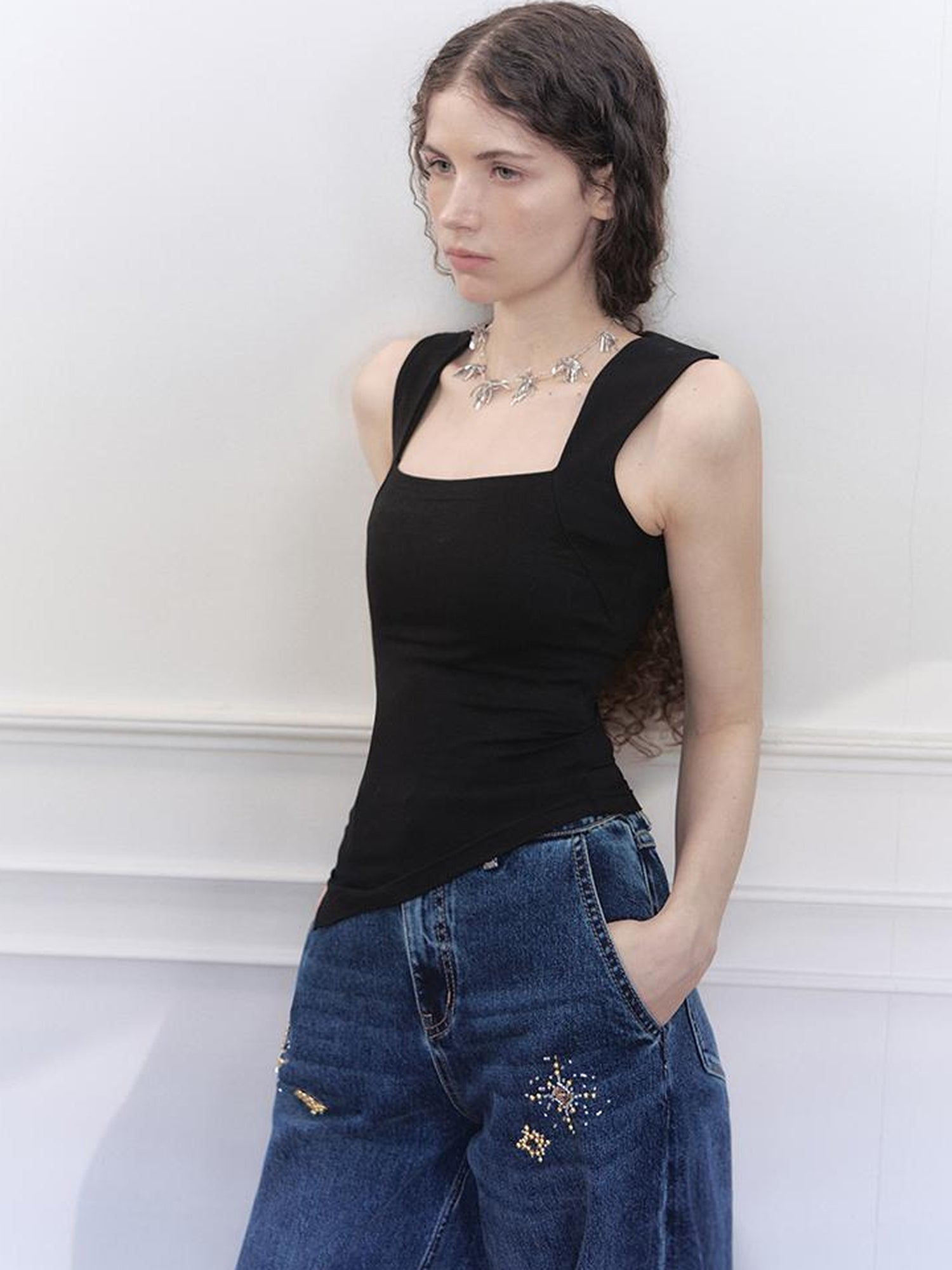 AnnoMundi Cutting Edge Square Neck Slash Hem Tank Top