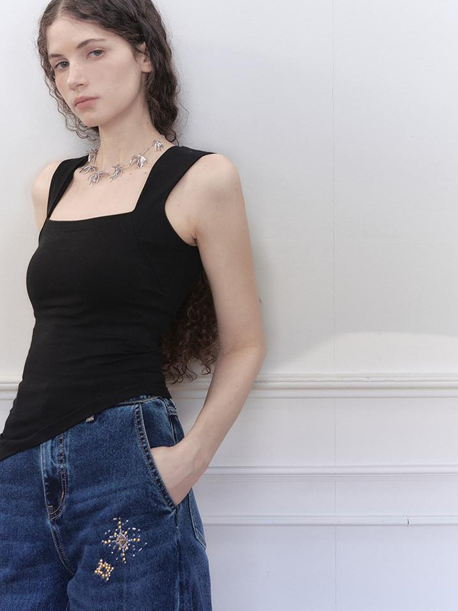 AnnoMundi Cutting Edge Square Neck Slash Hem Tank Top