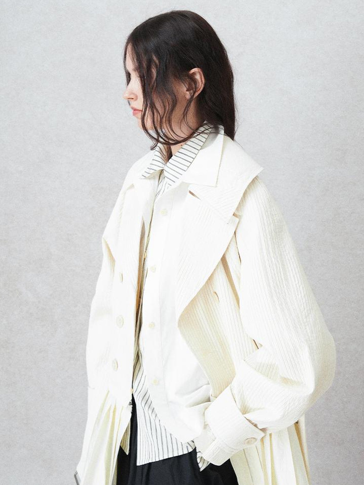 AnnoMundi Detachable Pleated Trench Coat With Asymmetric Hem
