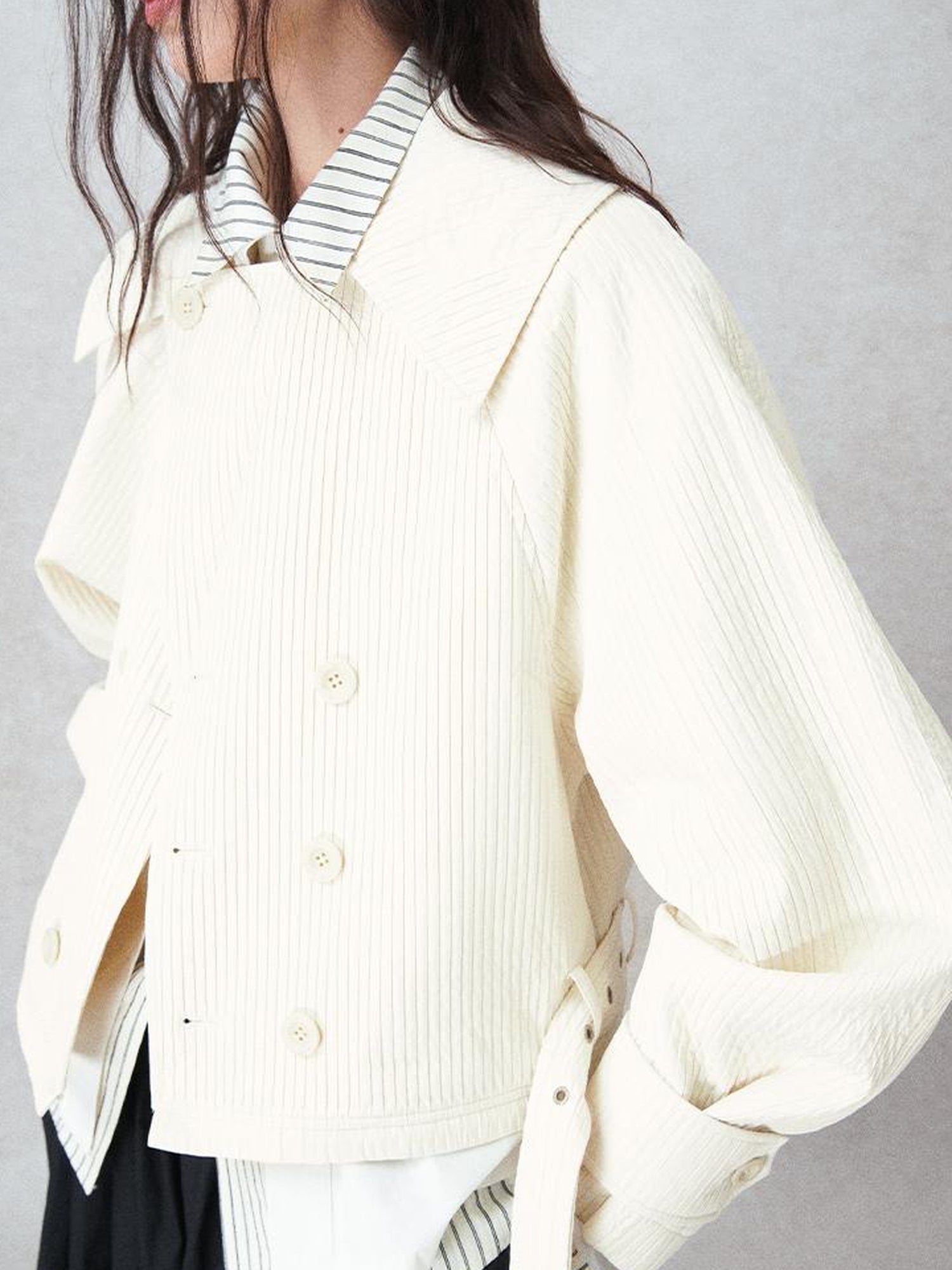 AnnoMundi Detachable Pleated Trench Coat With Asymmetric Hem