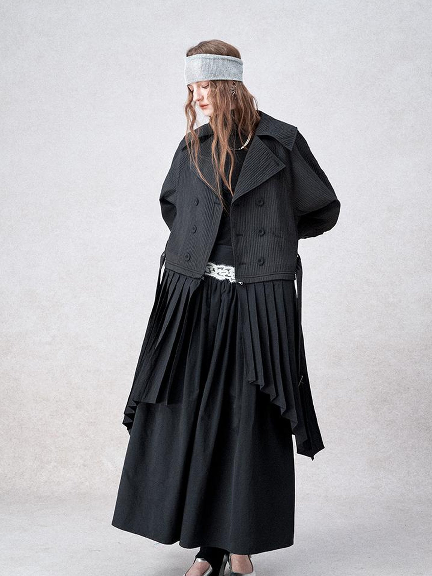 AnnoMundi Detachable Pleated Trench Coat With Asymmetric Hem