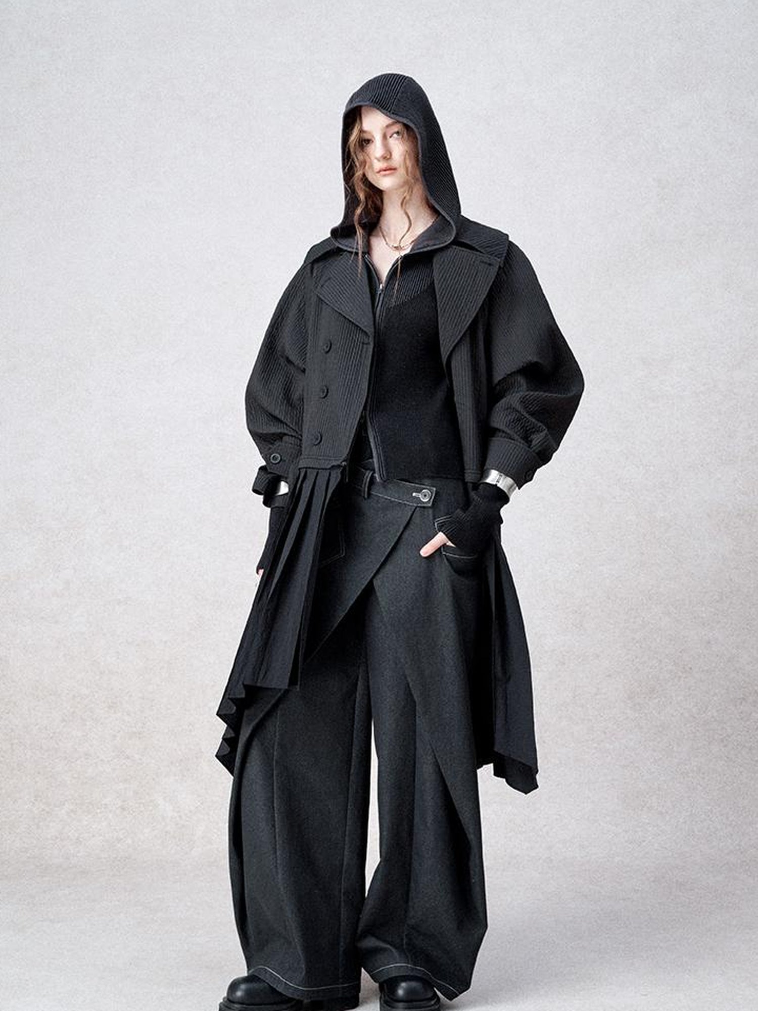 AnnoMundi Detachable Pleated Trench Coat With Asymmetric Hem