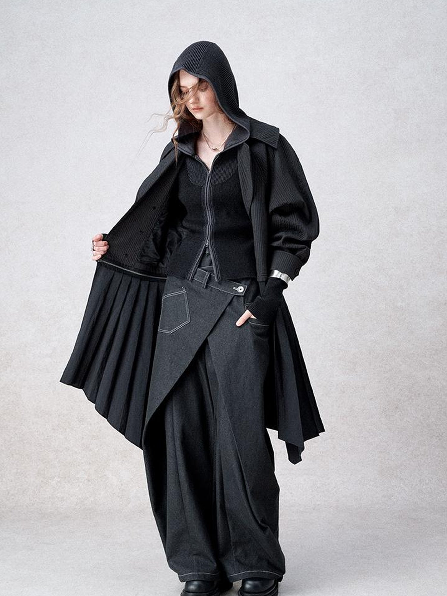 AnnoMundi Detachable Pleated Trench Coat With Asymmetric Hem