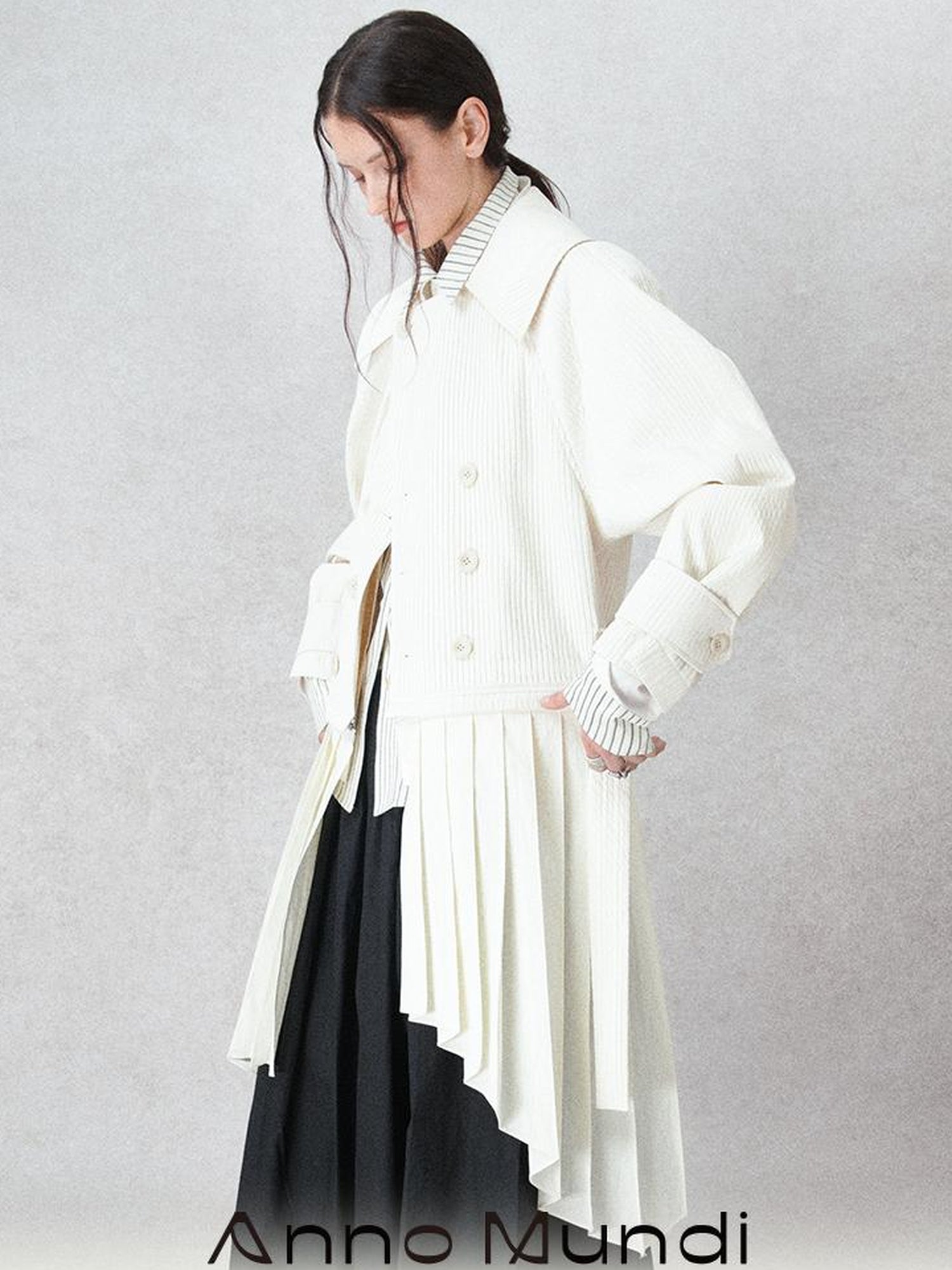 AnnoMundi Detachable Pleated Trench Coat With Asymmetric Hem