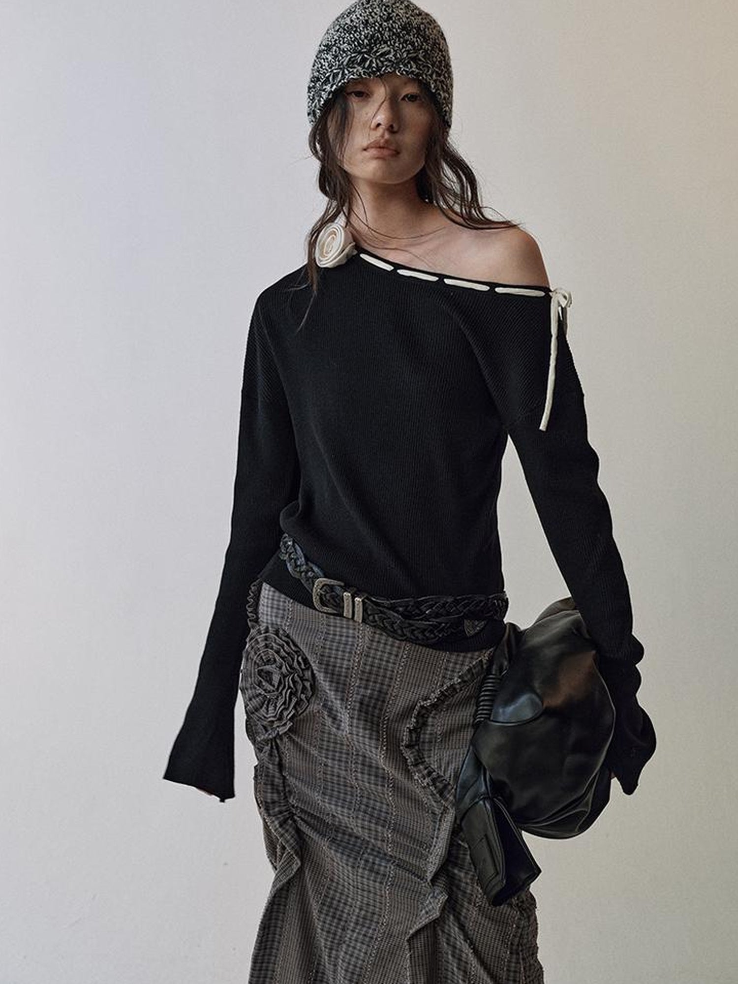 AnnoMundi Detachable Rose Contrast Trim Knit Top