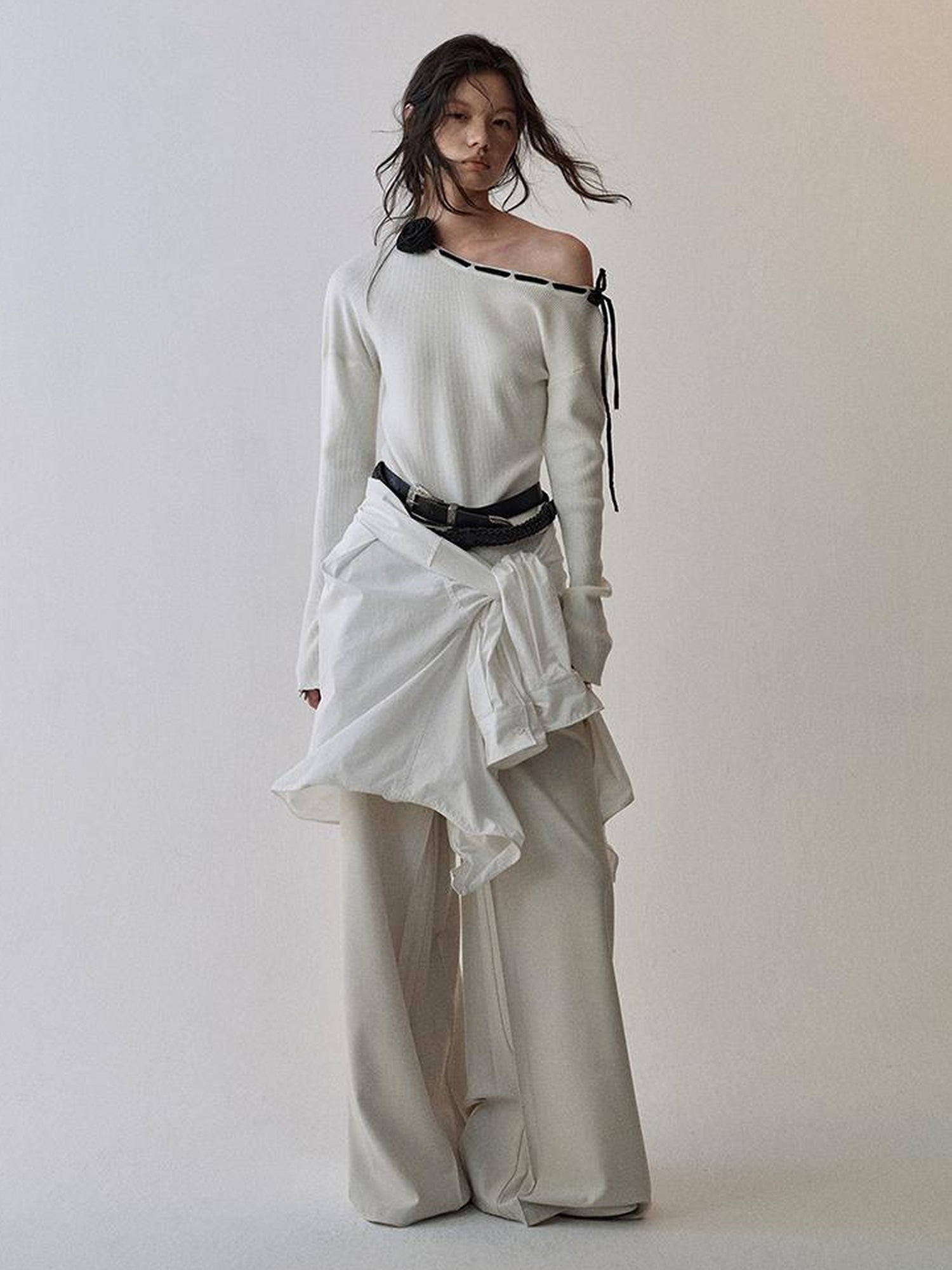 AnnoMundi Detachable Rose Contrast Trim Knit Top
