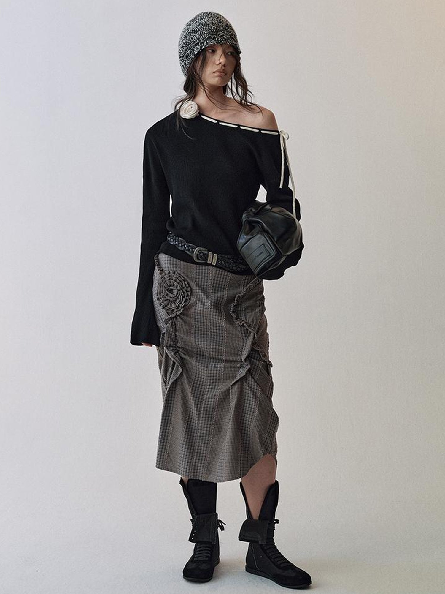AnnoMundi Detachable Rose Contrast Trim Knit Top