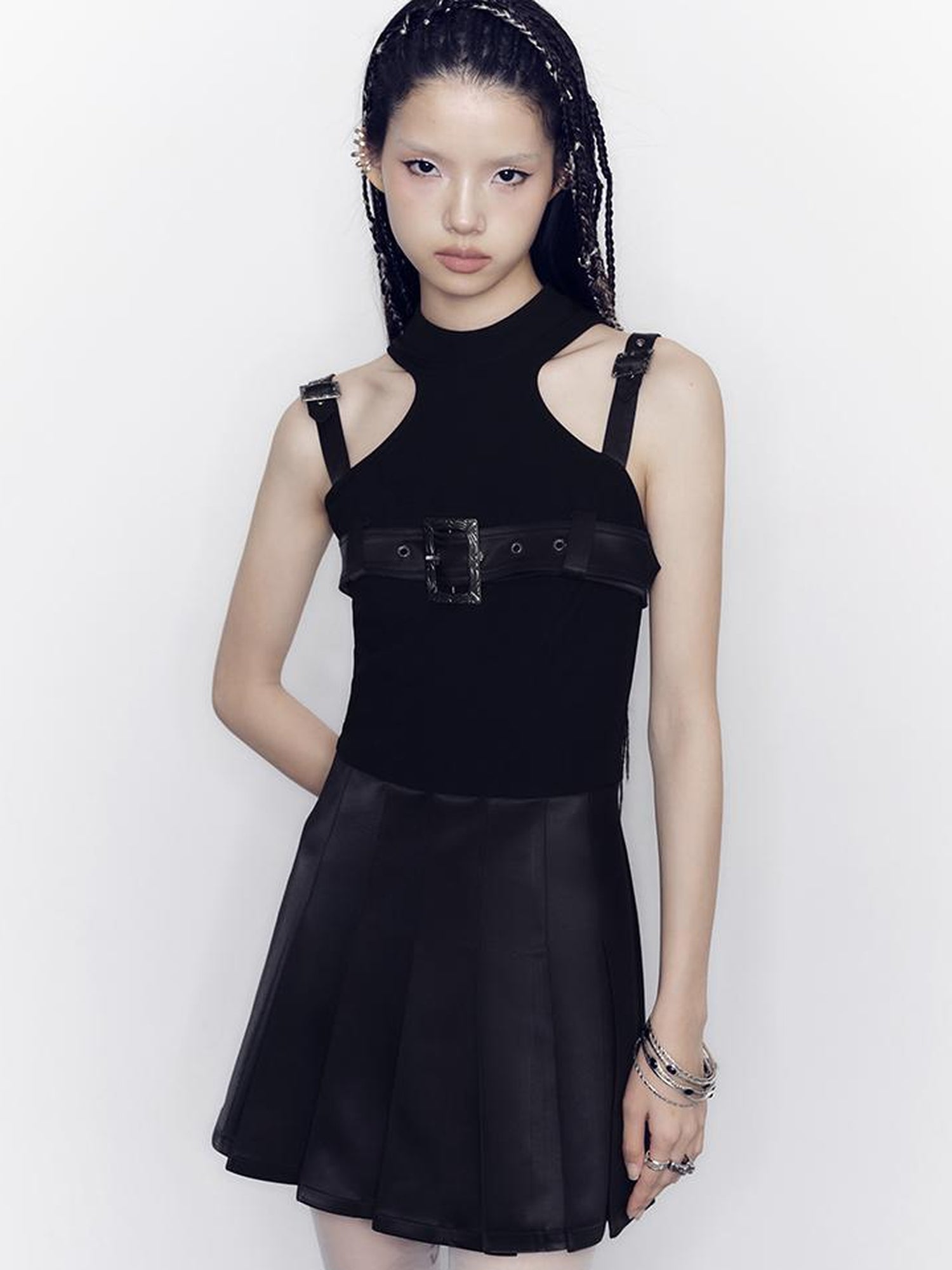 AnnoMundi Elegant Floral Lace Vintage Mini A Line V Neck Dress