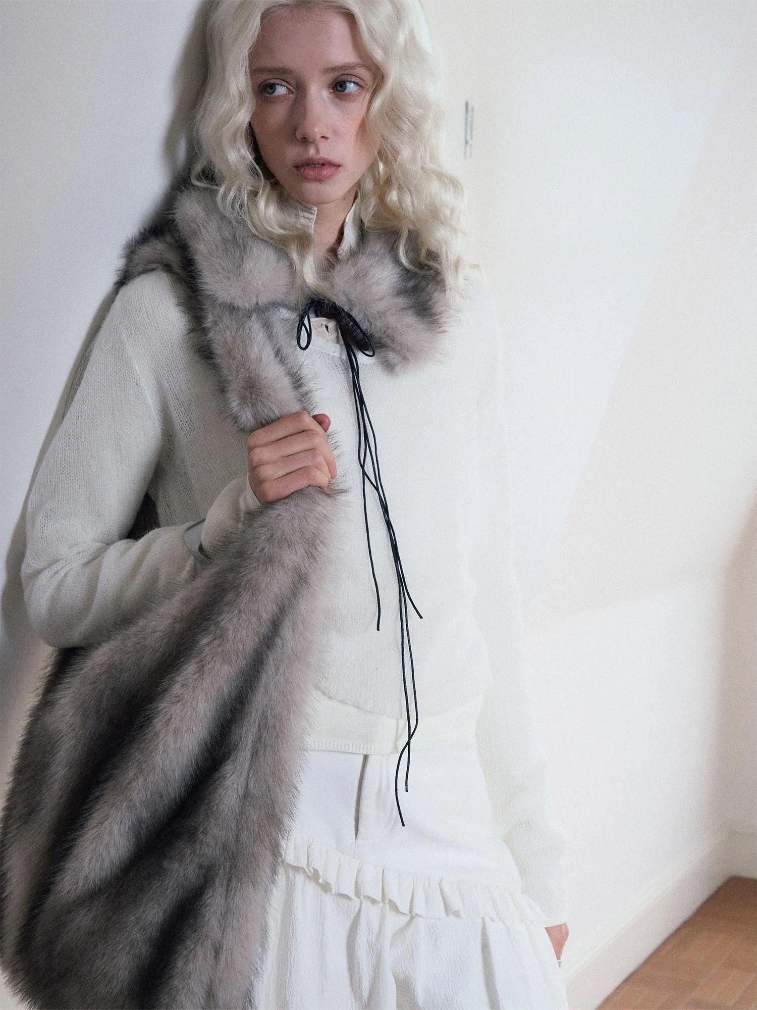 Faux Fur Shoulder Bag With Spray Dye Pattern