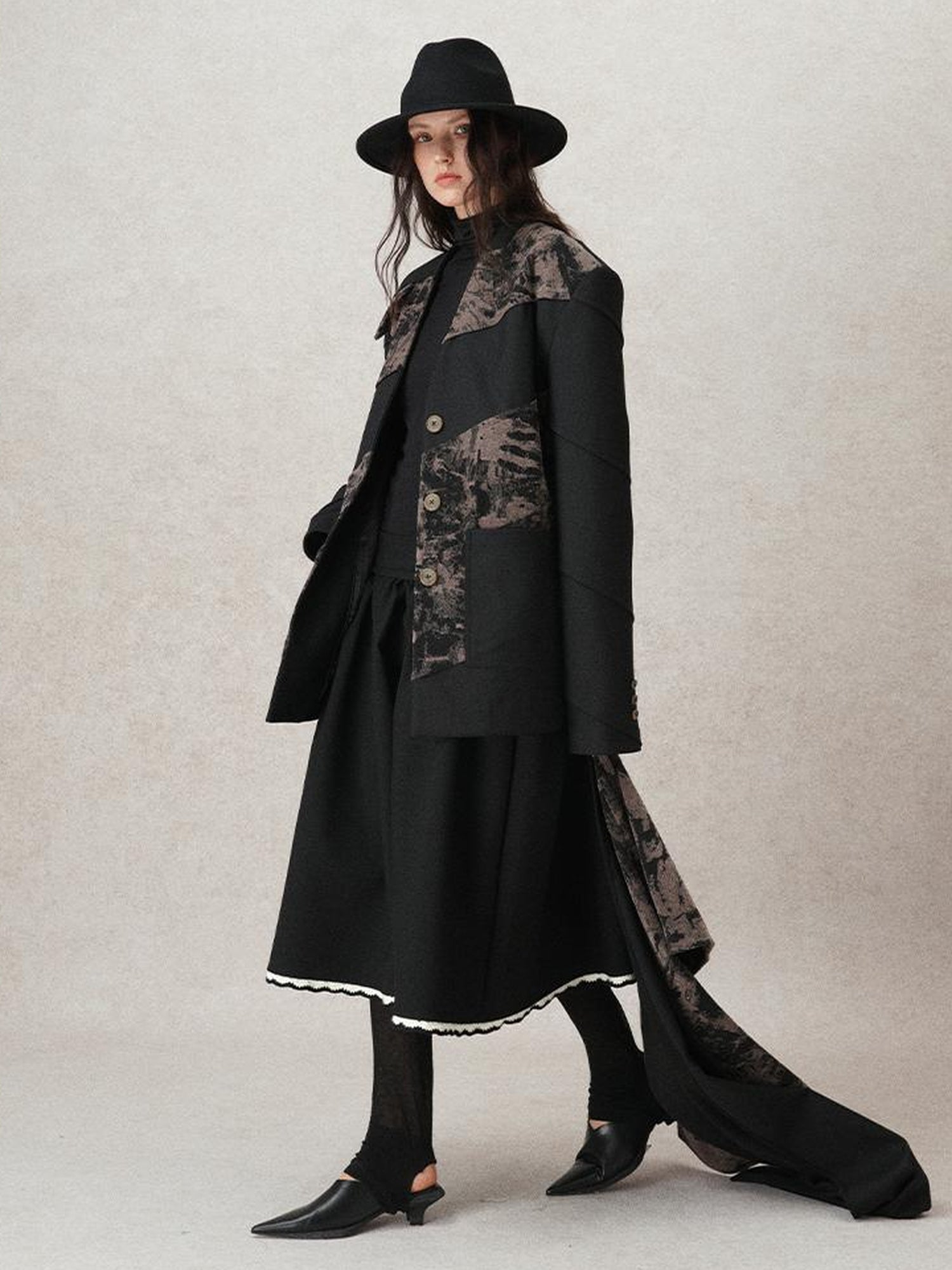 AnnoMundi Floral Embroidered Wool Knit Turtleneck Top