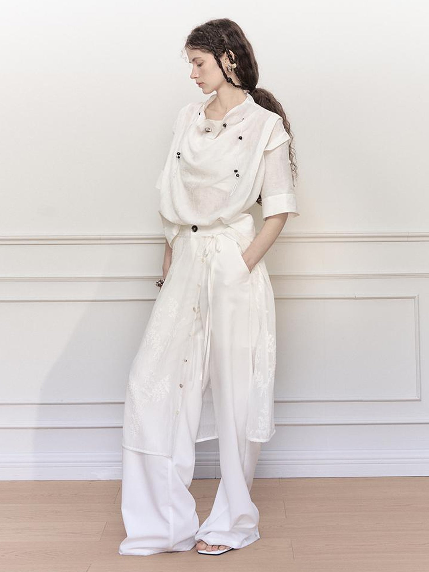AnnoMundi Glass Weave Luster Shirt V-neck T-shirt Long-Sleeve