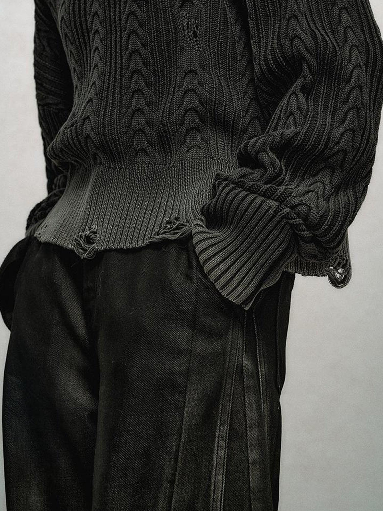 AnnoMundi Gradient Knit Crop Sweater With Distressed Detail