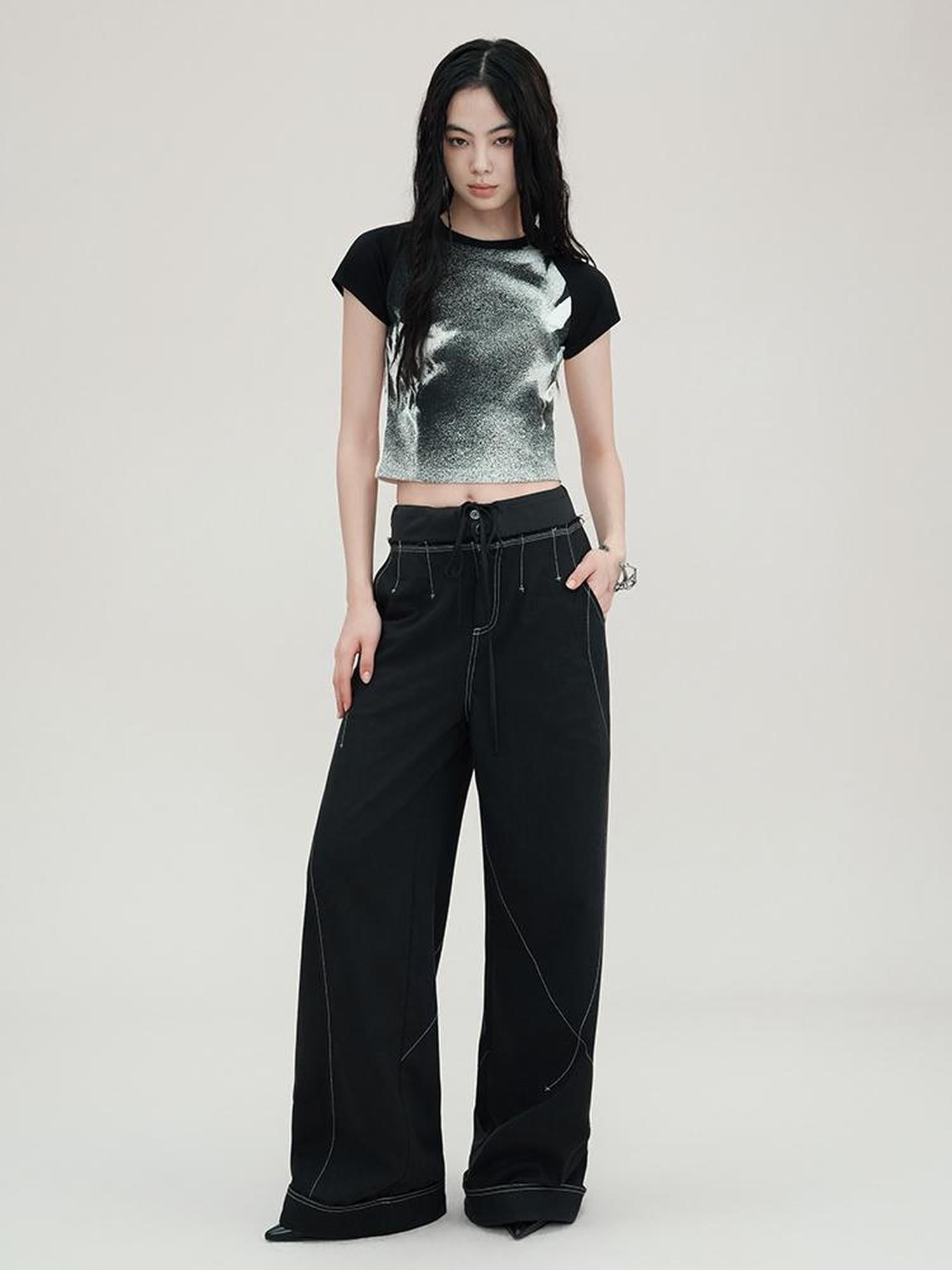 AnnoMundi Granular Gradient Shadow Floral Print Tee