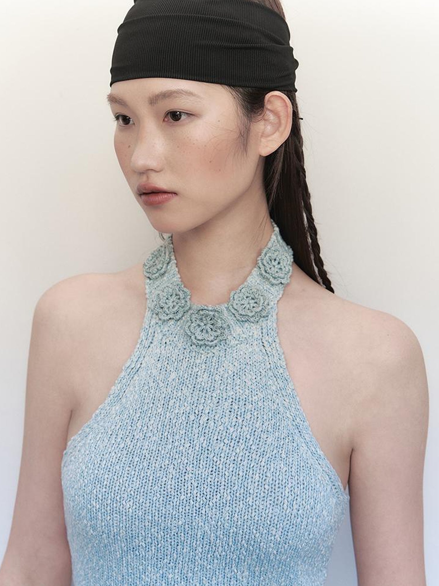 AnnoMundi Hand Crochet Floral Round Neck Halter Top