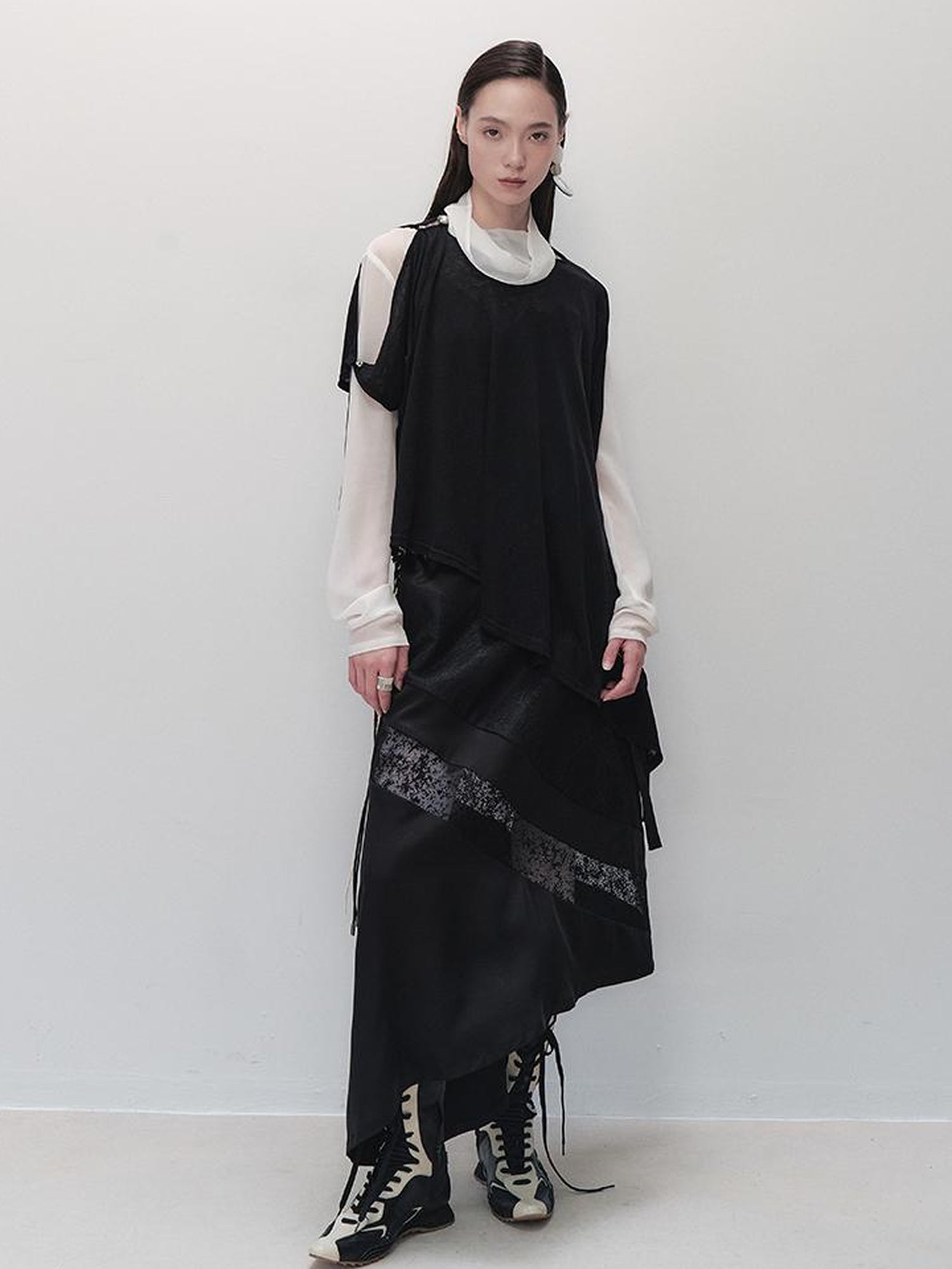 AnnoMundi Lace Trimmed Rayon Slip Dress V-neck T-shirt Long Sleeve