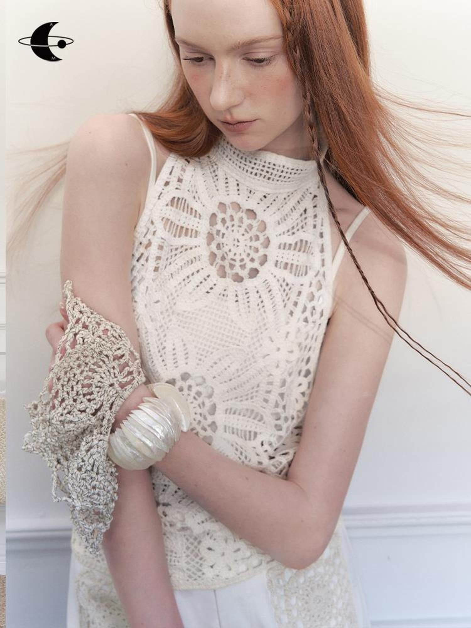 AnnoMundi Lacework Lattice Halter Top V-Neck T-Shirt Long Sleeve