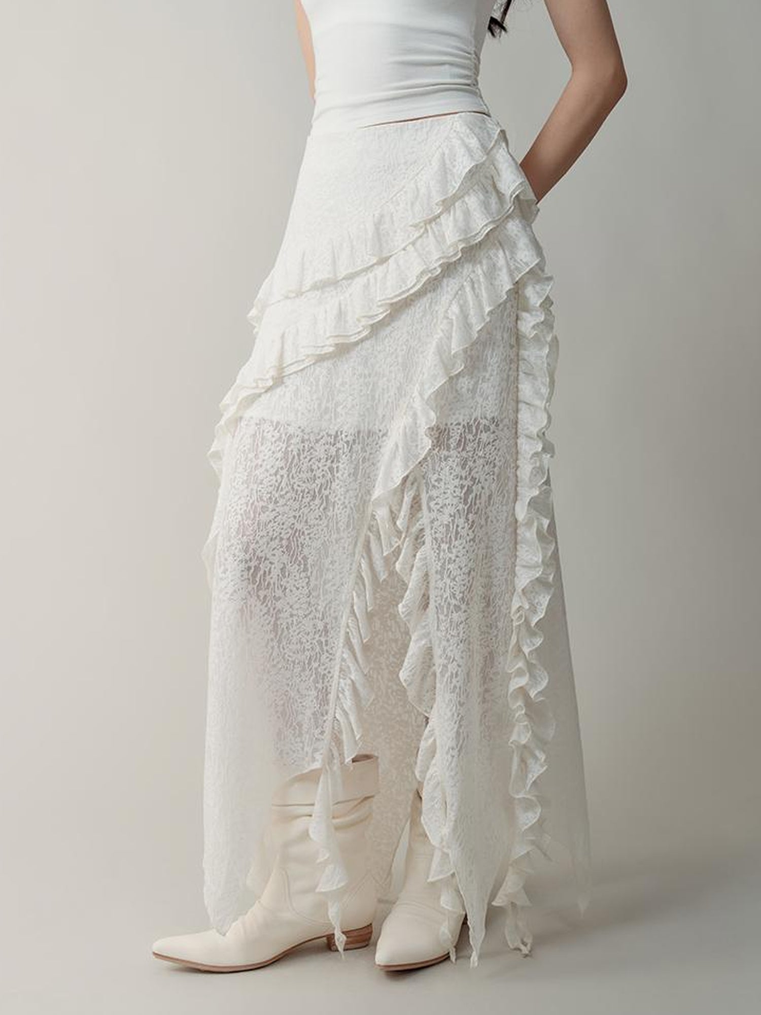 AnnoMundi Layered Romance Irregular White Midi Skirt