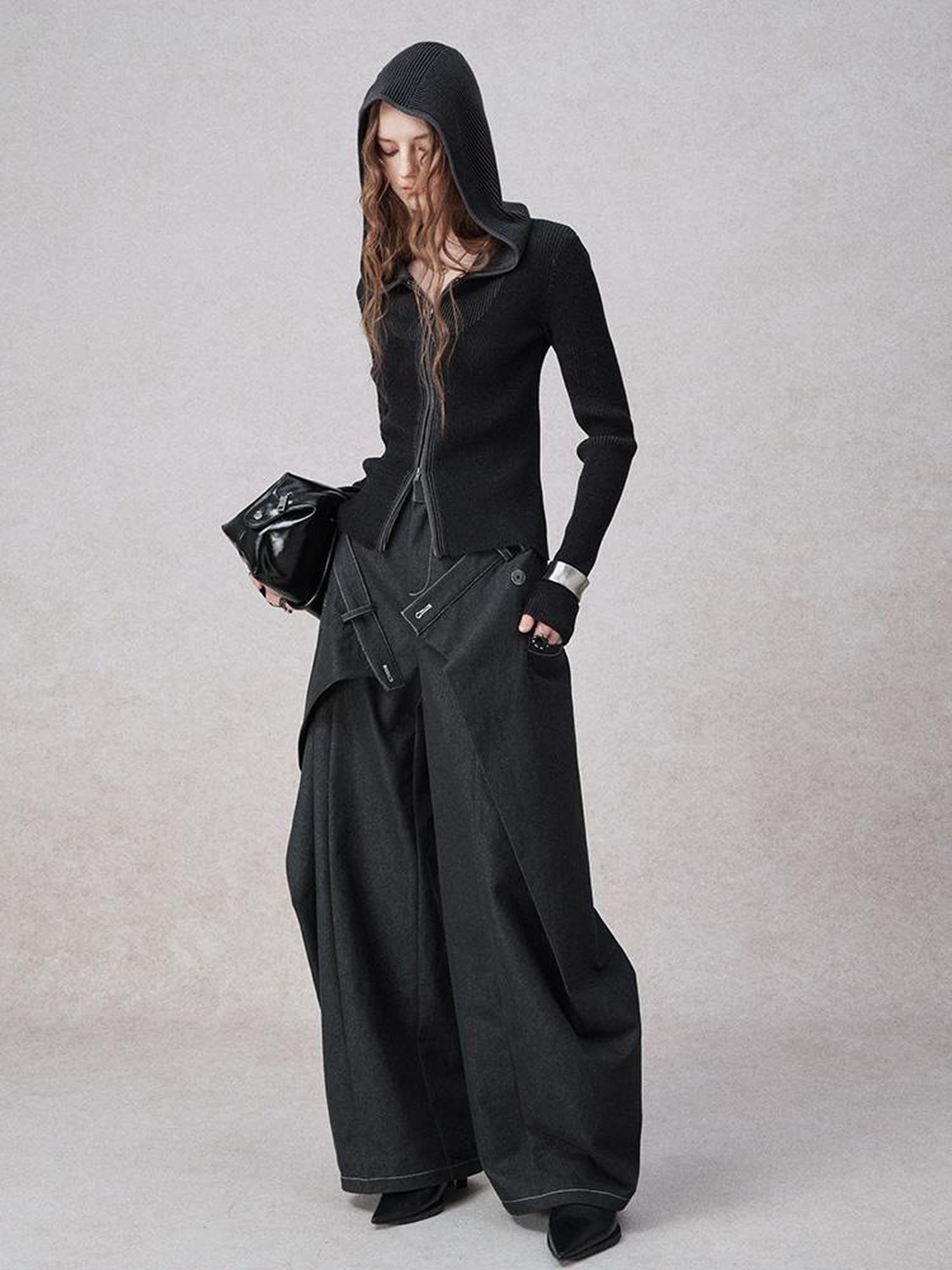 AnnoMundi Light Stealth Hooded Knit Split Top