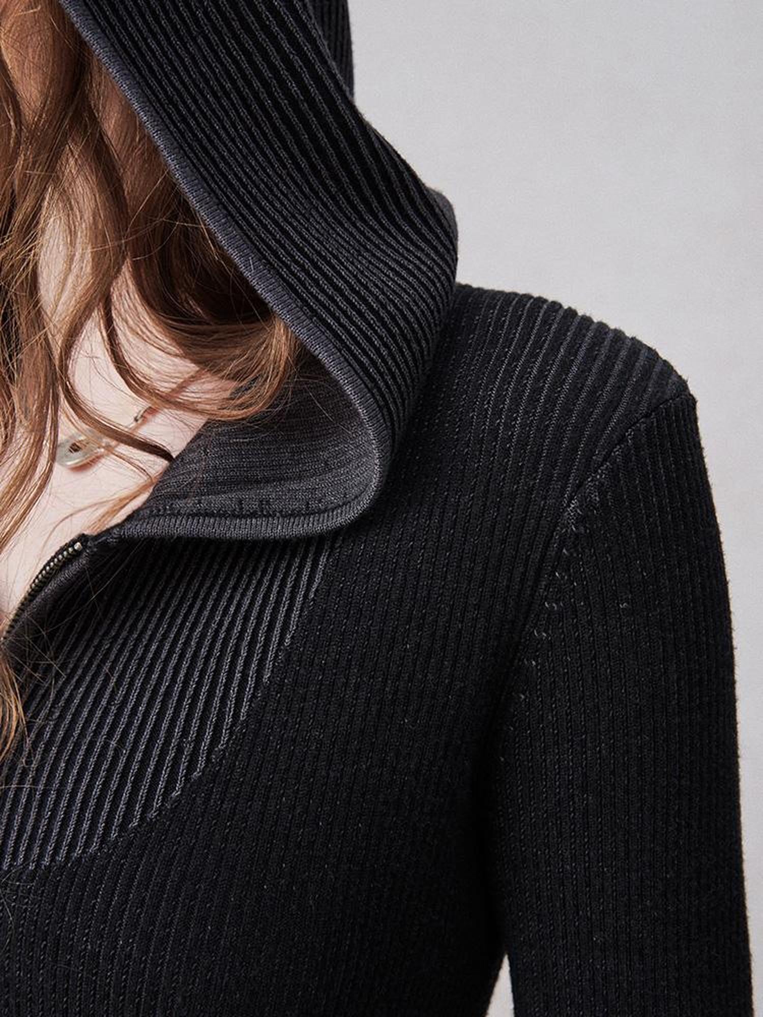 AnnoMundi Light Stealth Hooded Knit Split Top