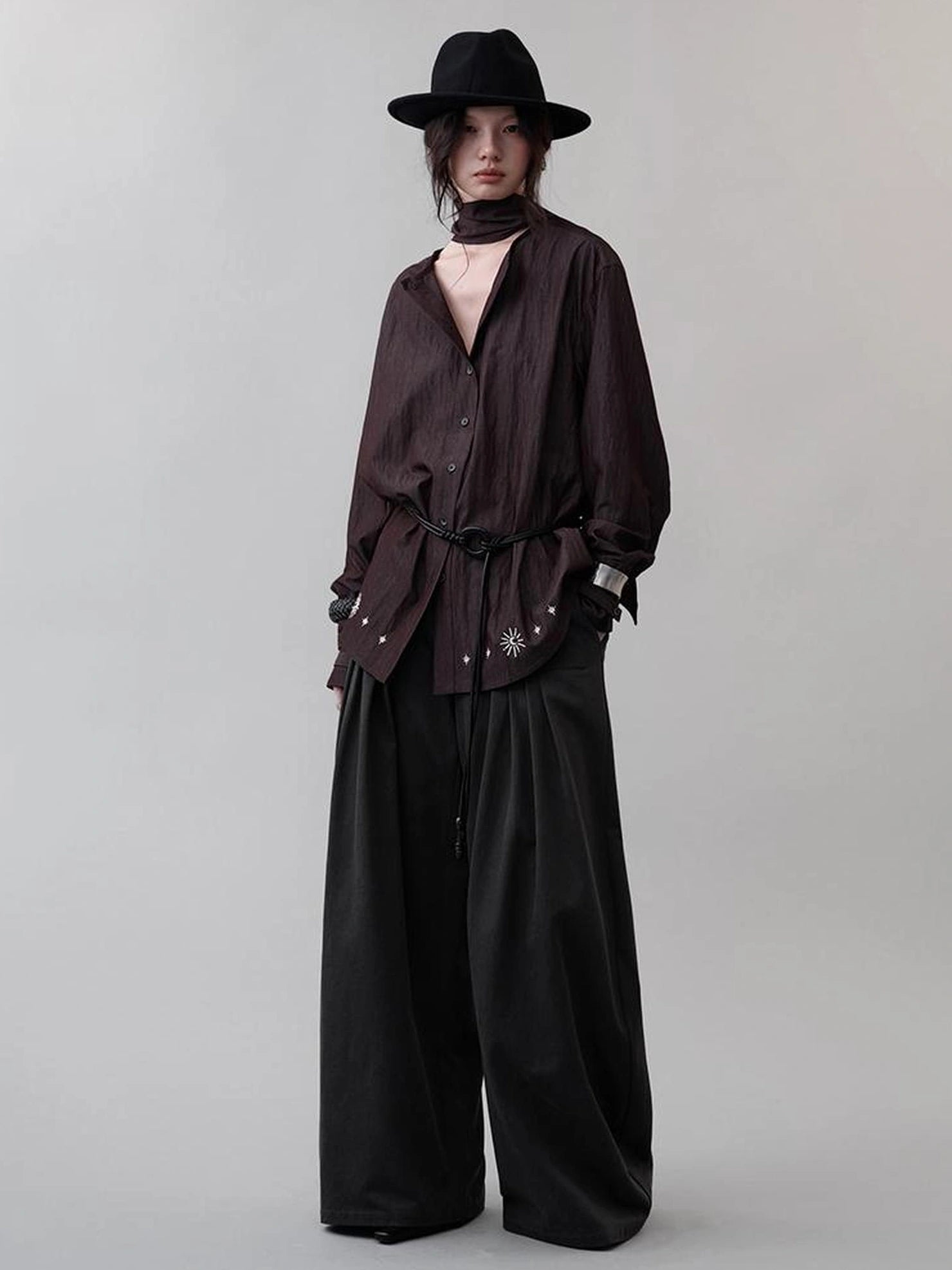 AnnoMundi Loose Fit Pleated Trousers In Black Pants
