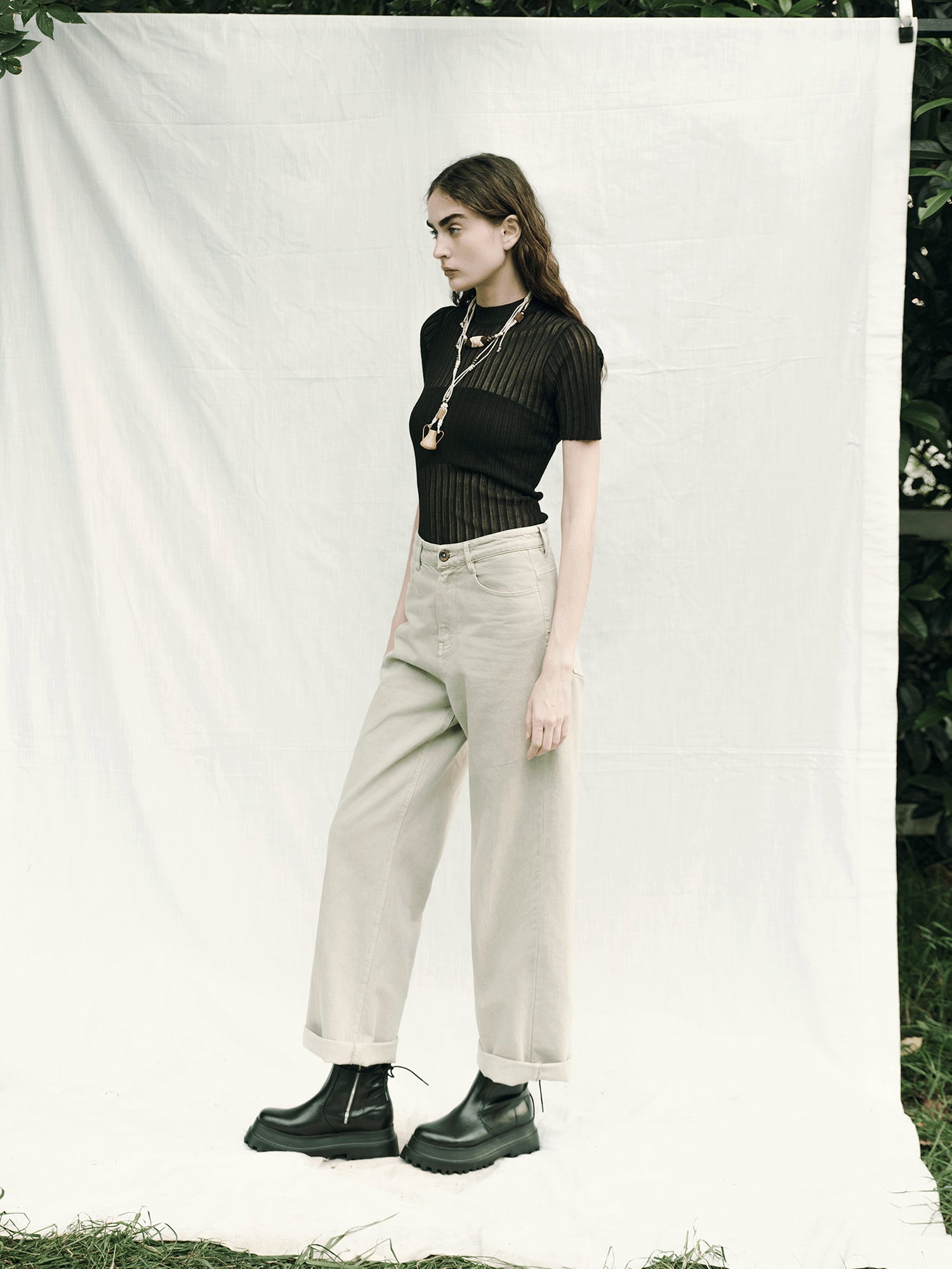 AnnoMundi Micro Textured Ribbed Knit Top V-Neck T-Shirt Long Sleeve