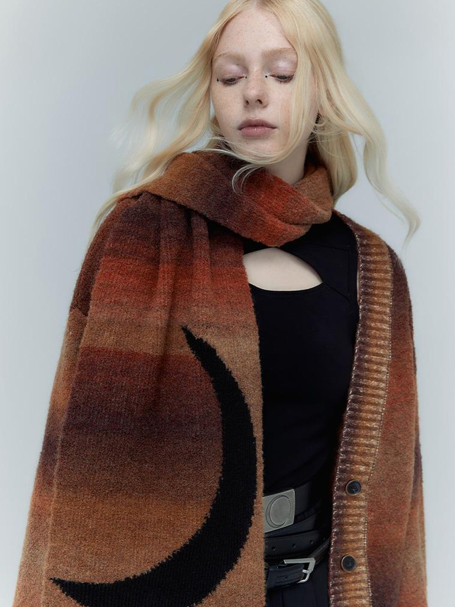 AnnoMundi Moon Phase Gradient Jacquard Scarf